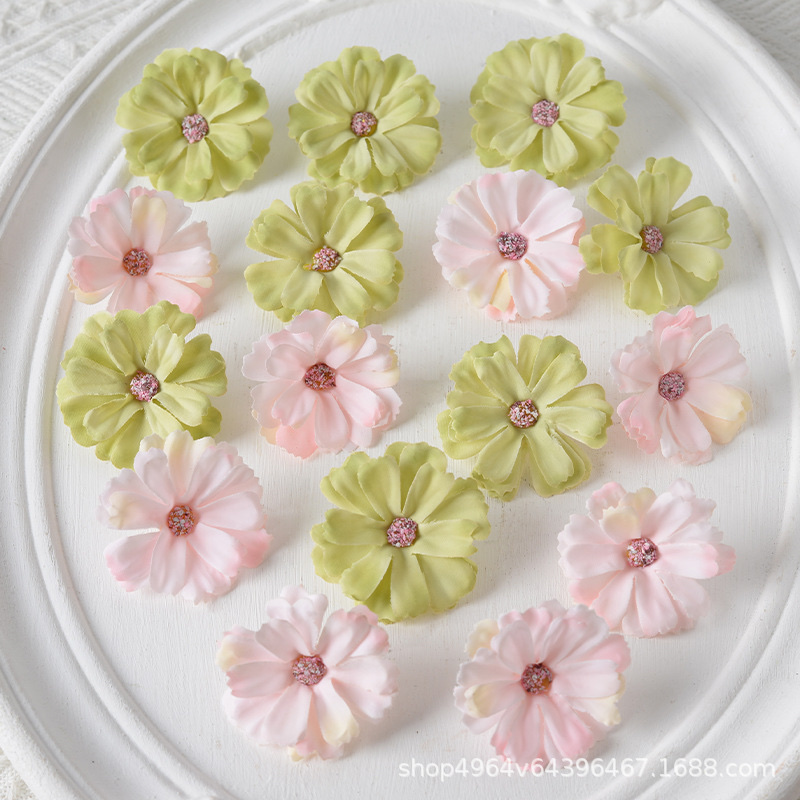 Artificial flowers, small flower hairpins, artificial flower heads, small daisies, French wild chrysanthemums, Hanfu headwear, straw hats, artificial flowers, small artificial flowers details Picture