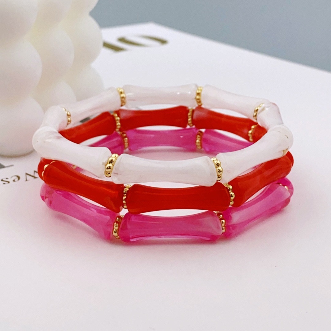 Cross-border exaggerated colored resin acrylic necklace, hand-strung beads, heart-shaped pendant, bucket beads, collarbone detail image 16