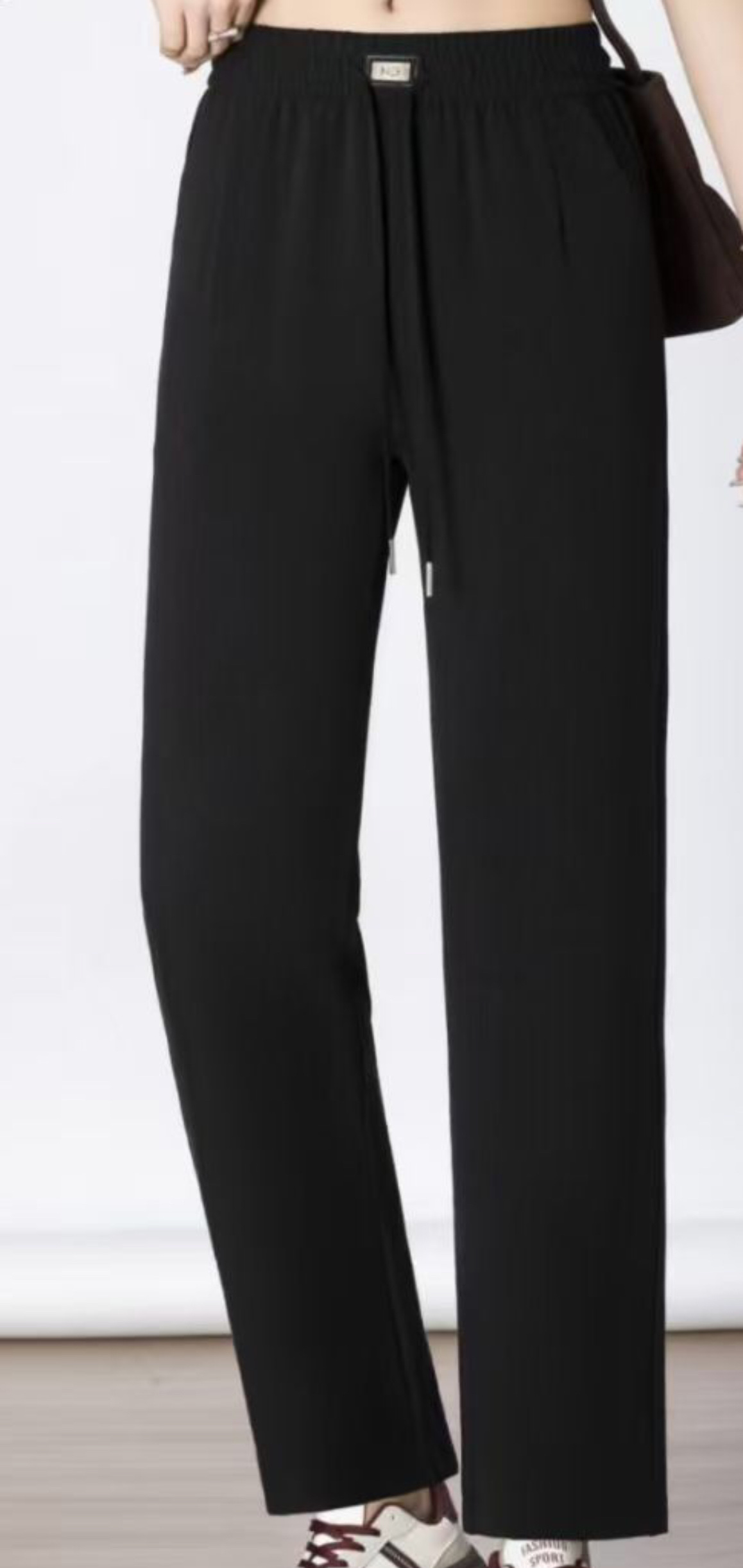 2026 Spring and Autumn women's trousers fashion trend: small straight-leg pants with elastic waist and black long pants details Picture