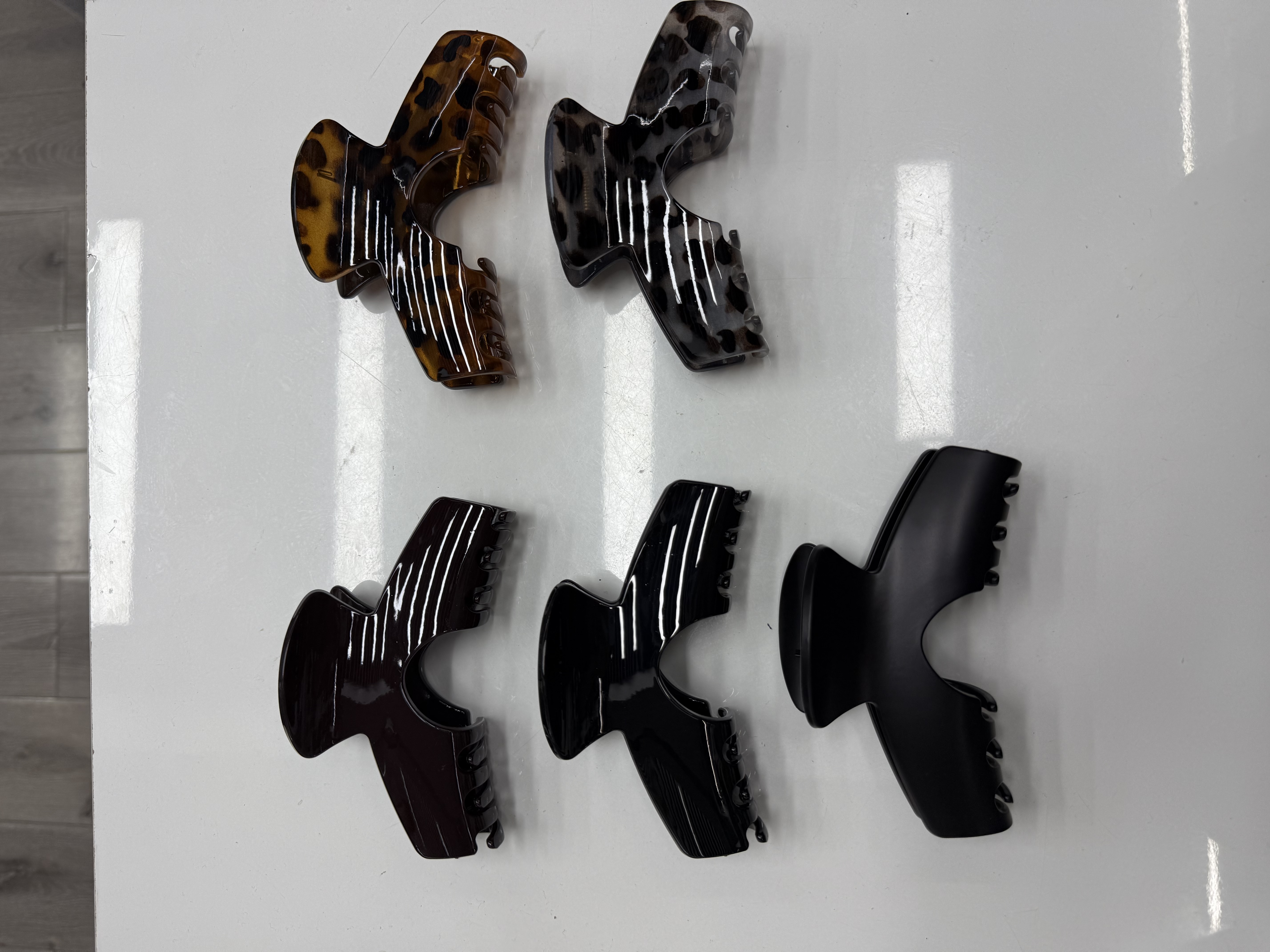 13cm new large hair volume U-shaped women's gripper with a high-end feel, shark clip at the back of the head, Korean version super powerful gripper, hair accessory, hair accessory, hair clip