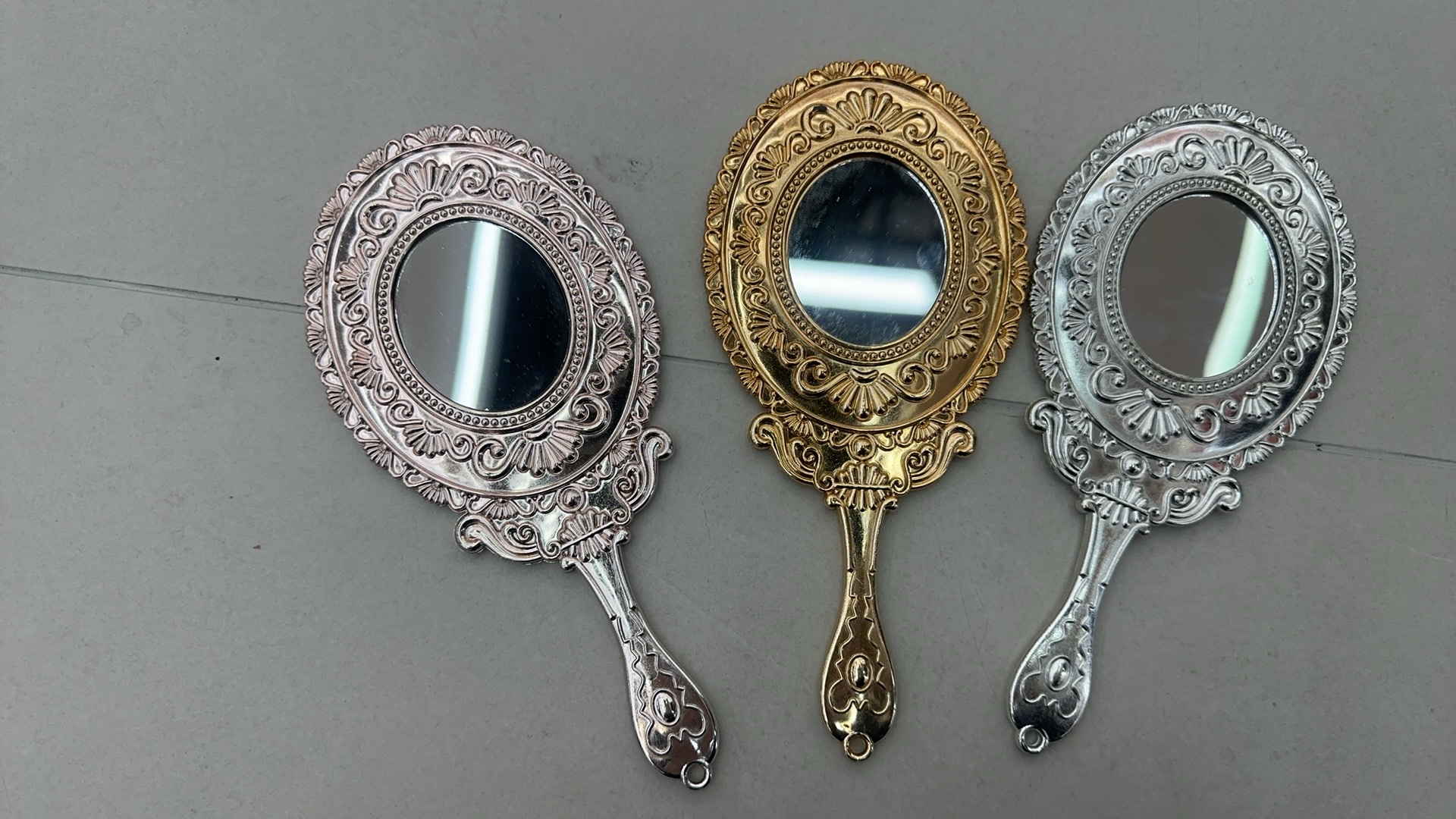 新款镜子精致摆件最新款时尚简约时尚潮流摆件