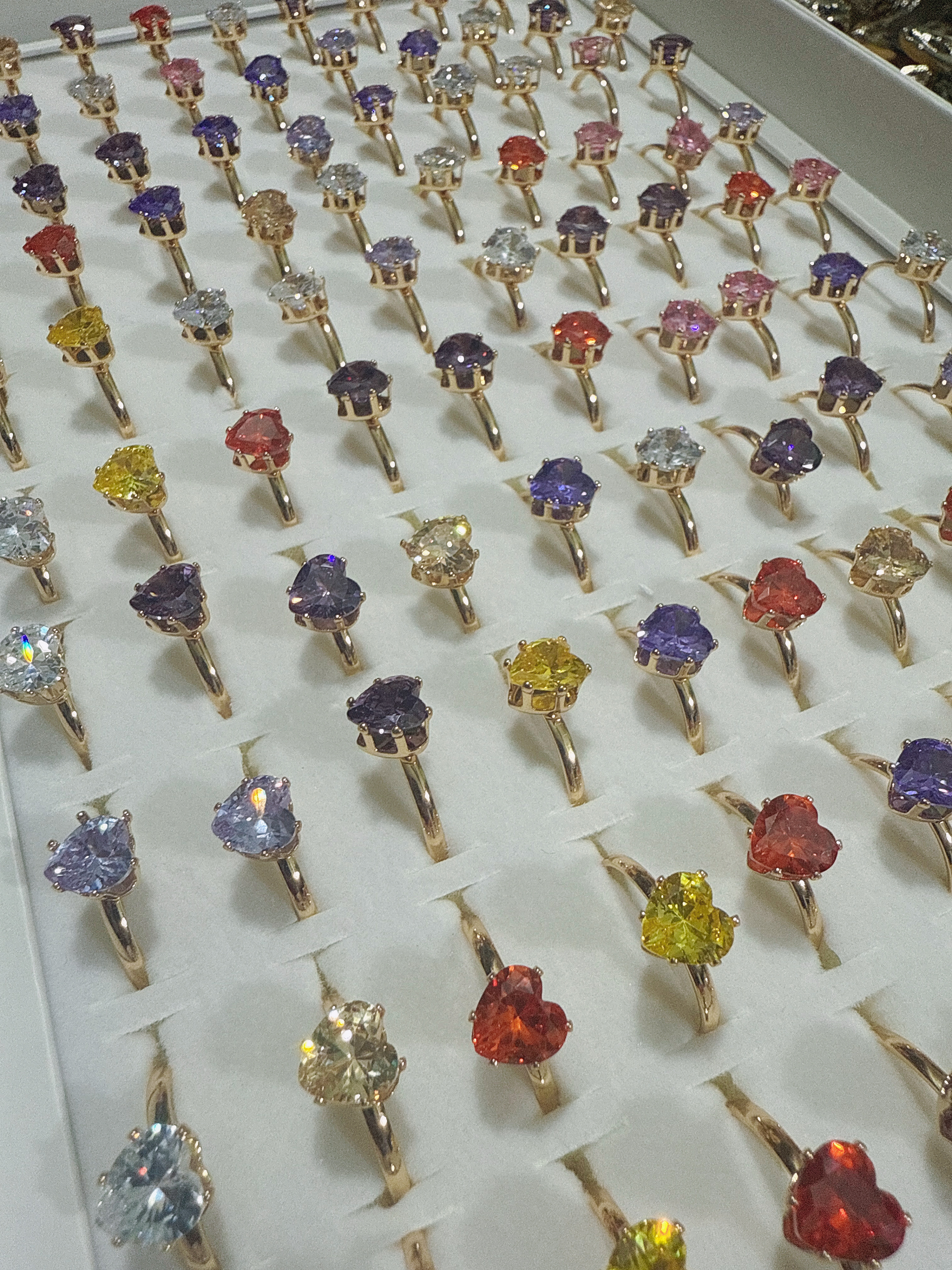 The best-selling zircon ring, an Amazon AliExpress bestseller, and the cross-border version of the copper micro-set Moissanite silver ring with a fashionable and simple design