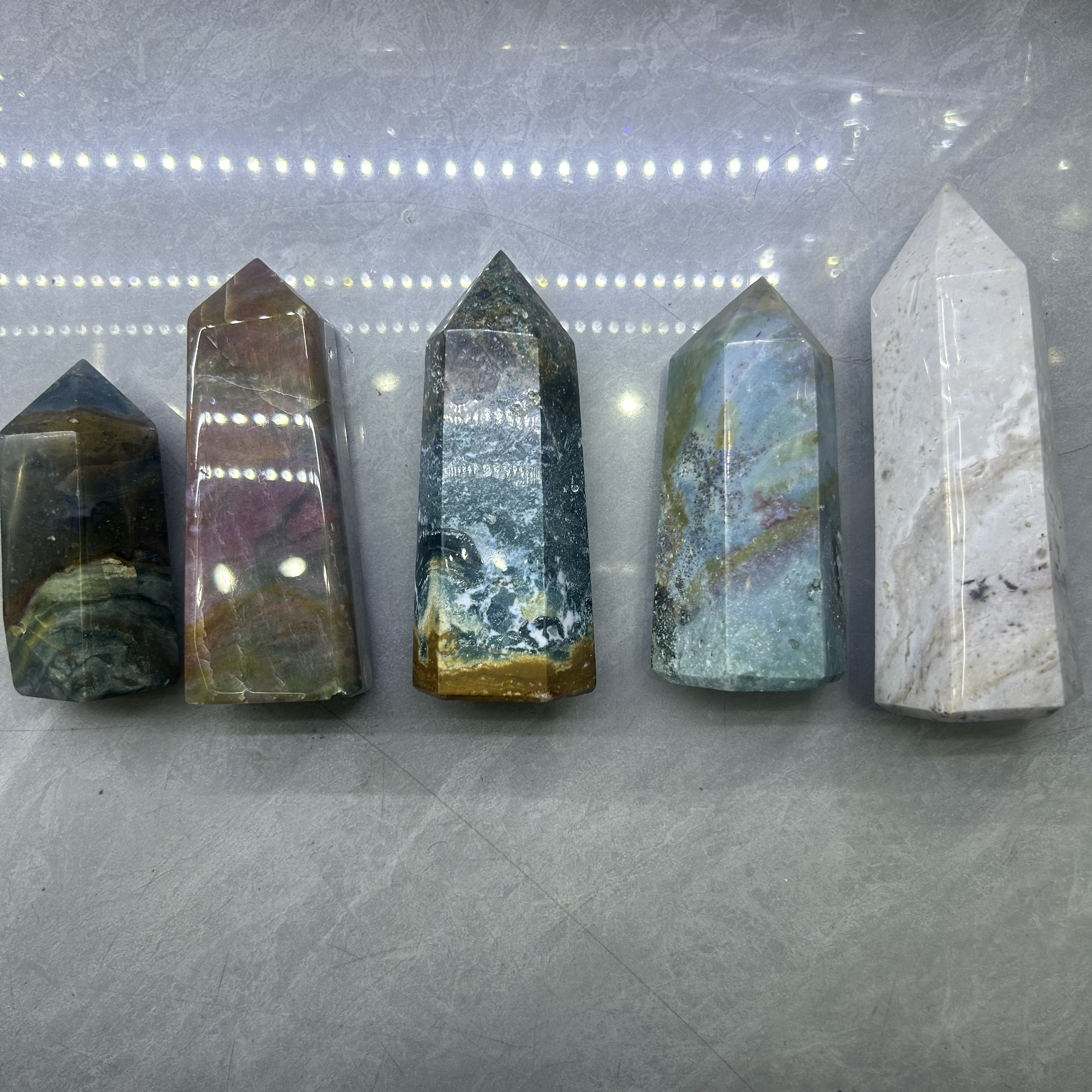 天然奇石工艺品摆件，水晶柱，刮痧板，滚石，捣蒜器，饰品挂件，风水摆件，动物雕件等各种天然原石水晶工艺品及日用品详情图3