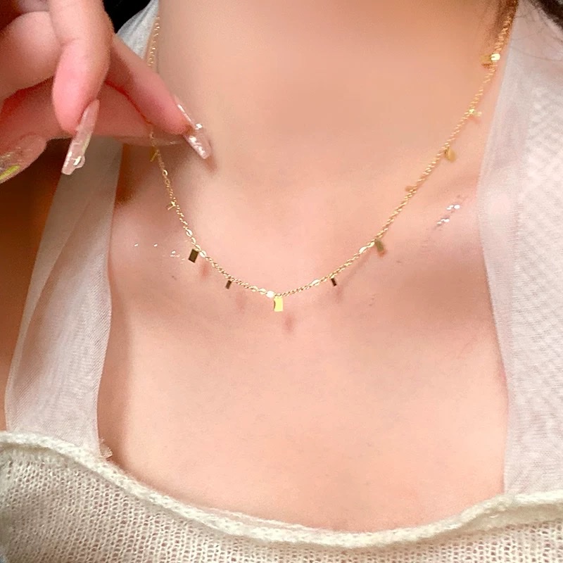 金闪闪钛钢项链女轻奢小众水滴吊坠锁骨链新款毛衣链颈链首配饰品产品图