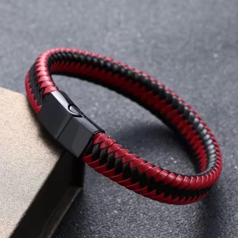 Temu cross-border bestseller men's PU leather bracelet, retro handcrafted magnetic buckle bracelet, black leather bracelet Item Picture