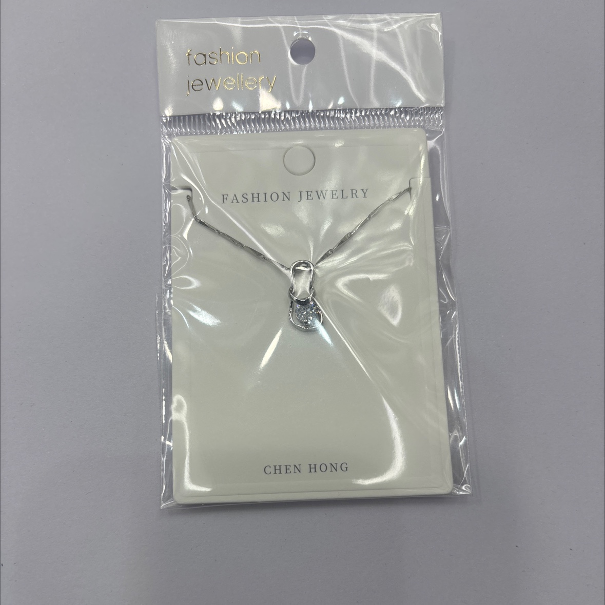 鞋子形锆石吊坠项链时尚饰品经典设计简约风格