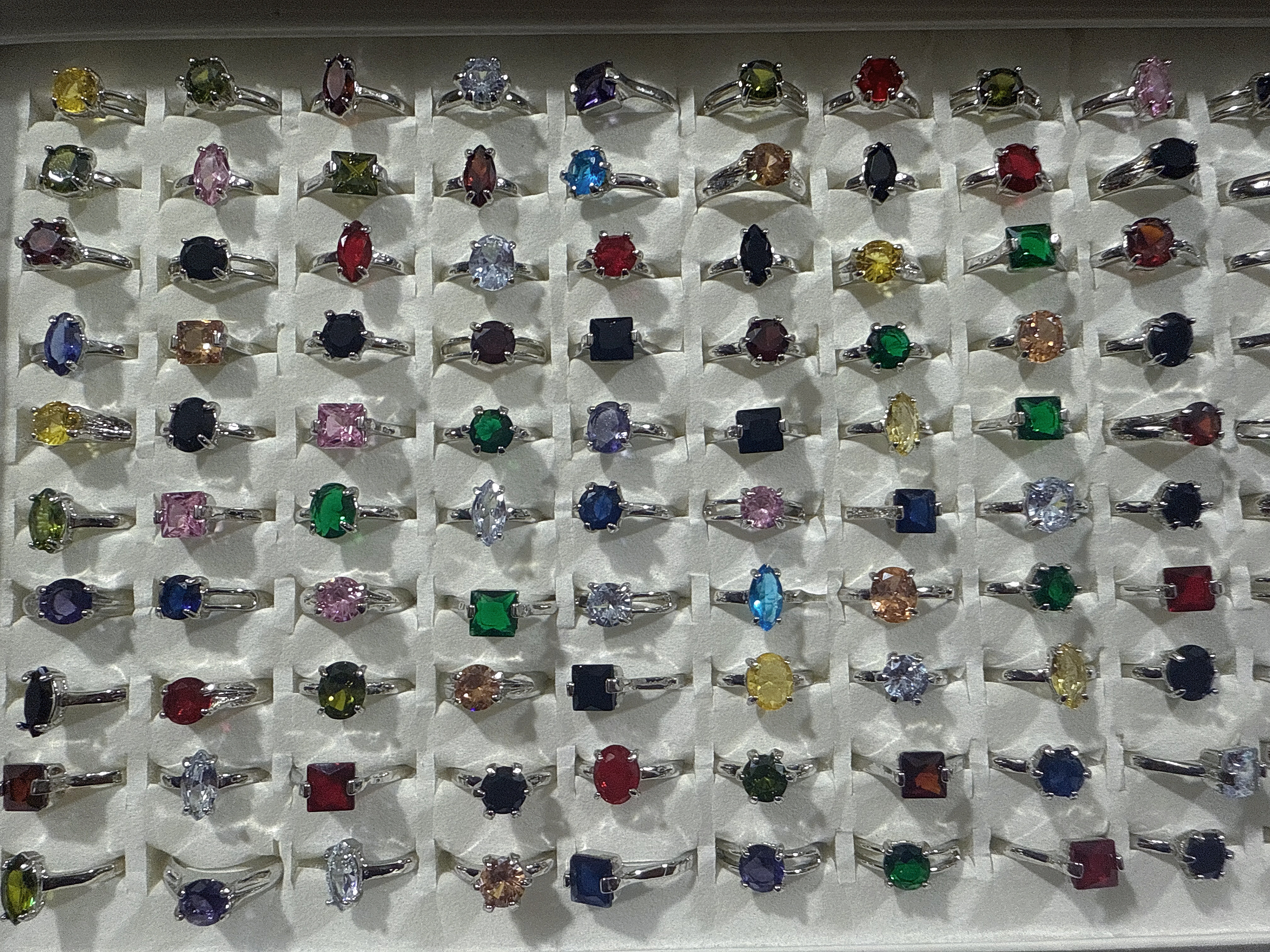 Bestseller Zircon ring, Amazon AliExpress bestseller, copper micro-set Moissanite silver ring, cross-border design, simple and fashionable design sense