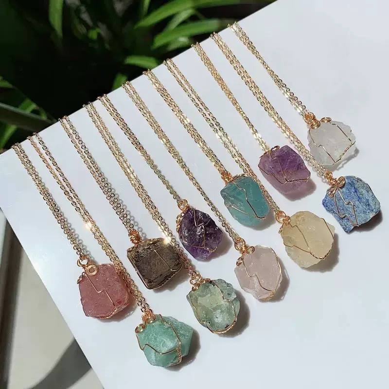 Authentic seven-color natural stone 女娲补天 original stone wound necklace crystal pendant transparent colored stone chain necklace