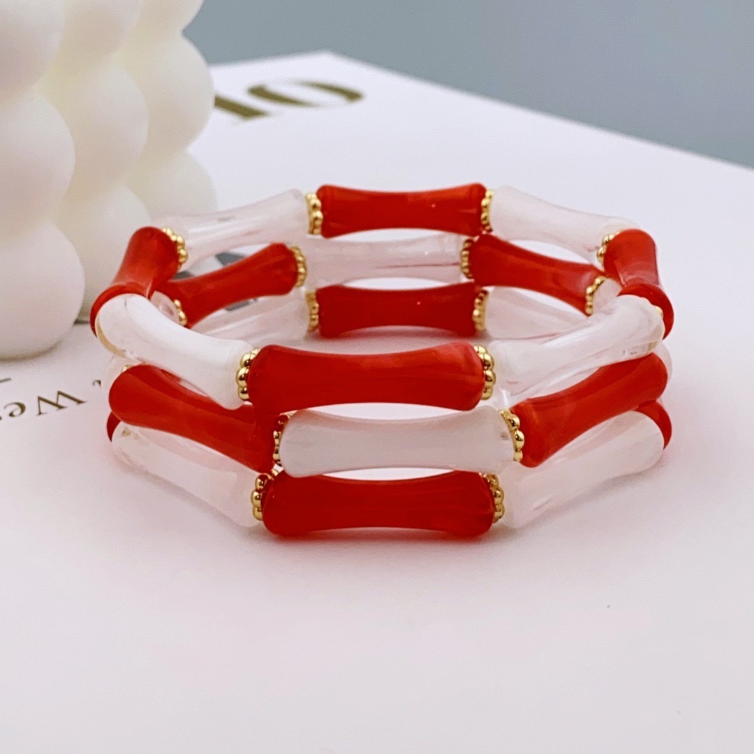 Cross-border exaggerated colored resin acrylic necklace, hand-strung beads, heart-shaped pendant, bucket beads, collarbone detail image 15
