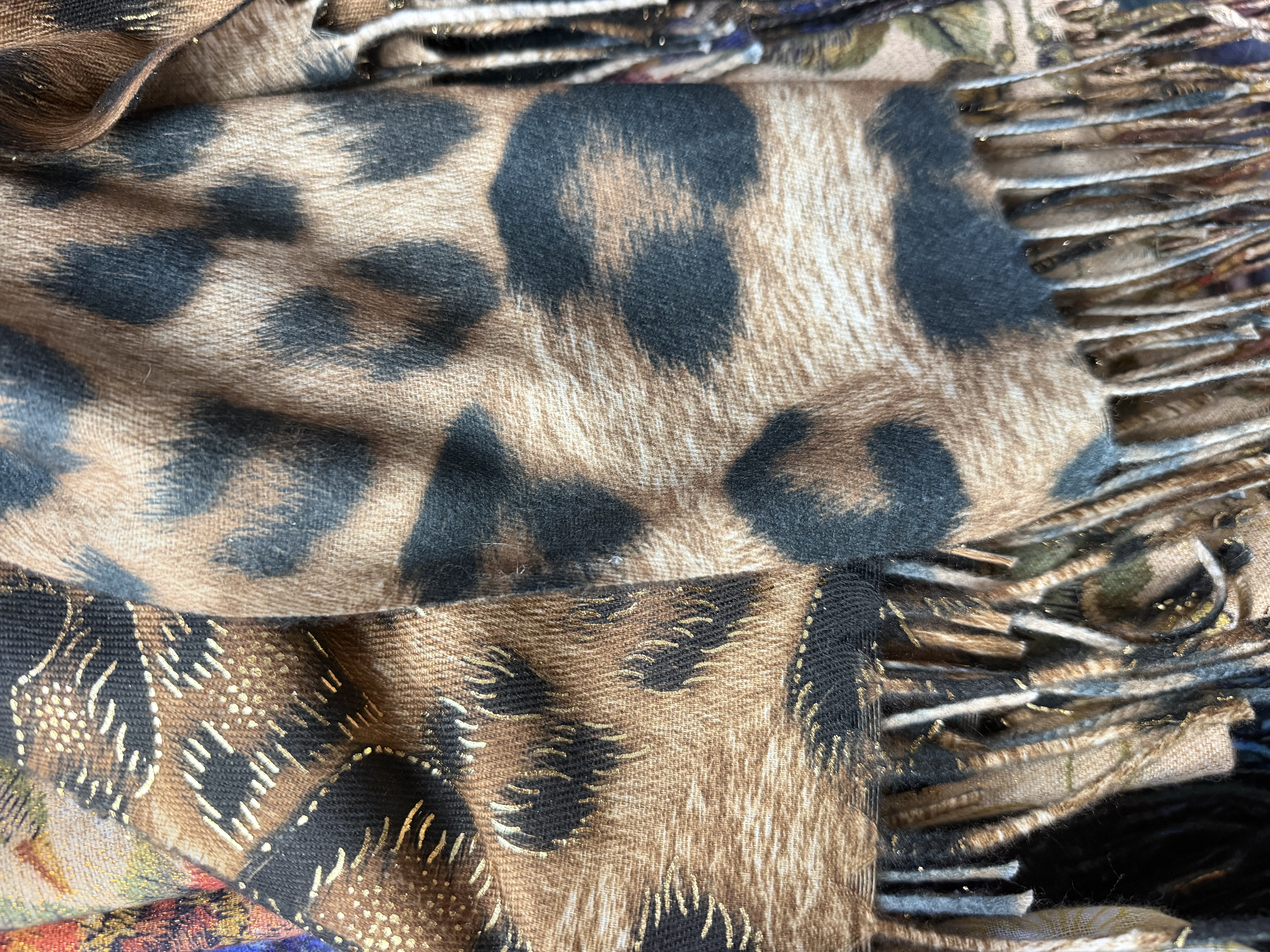  New hot sale Cashmere 2side Digital print 1side with Gold s detail image 3