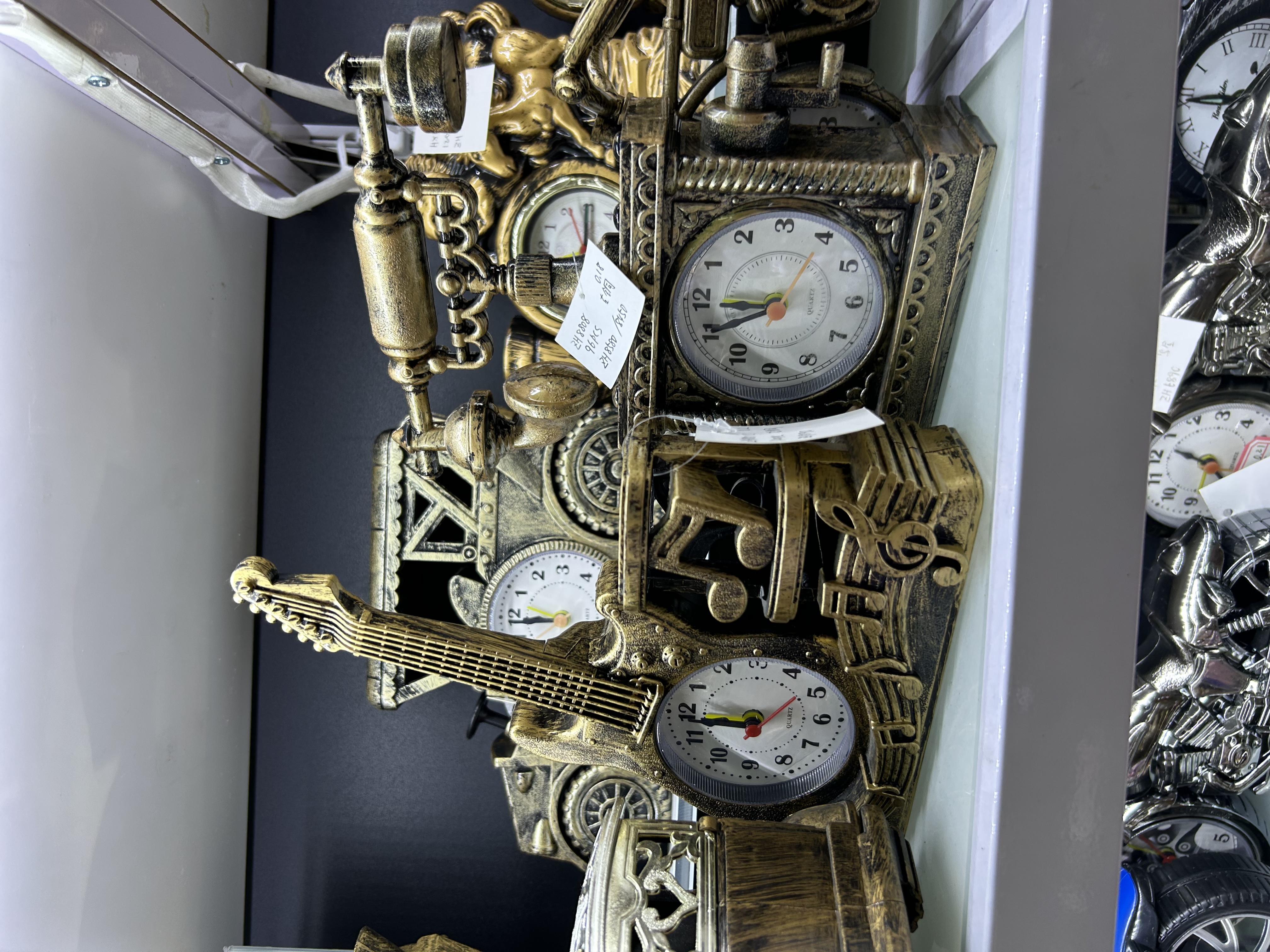 塑料钟表装饰工艺品桌面钟