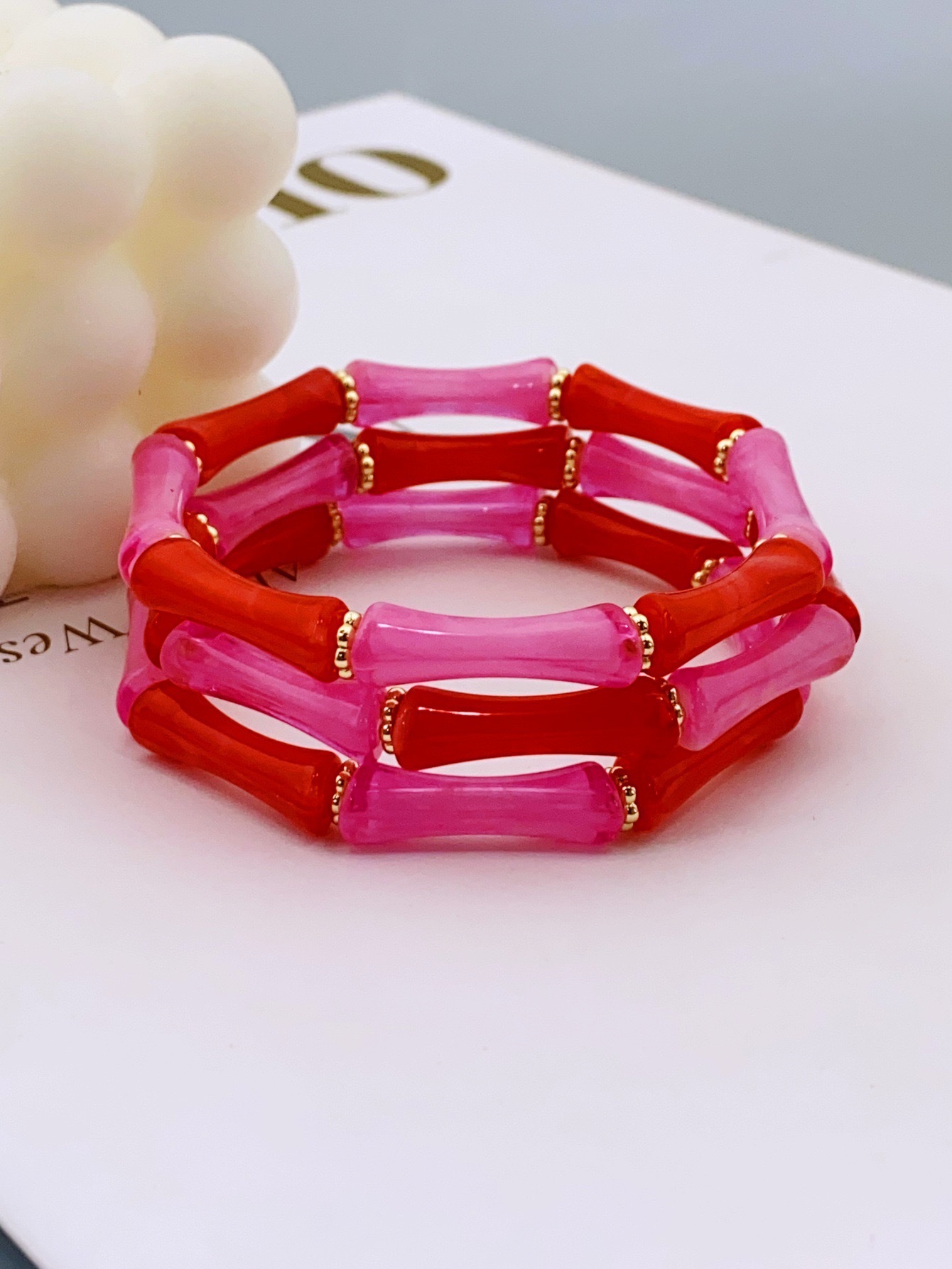 Cross-border exaggerated colored resin acrylic necklace, hand-strung beads, heart-shaped pendant, bucket beads, collarbone detail image 7