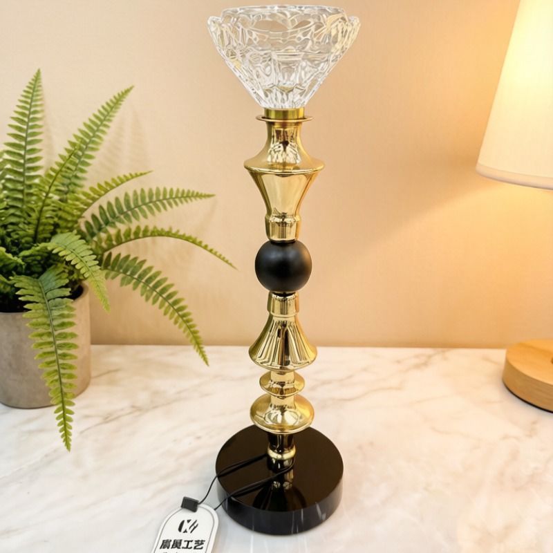 European-style decorative soft furnishings, wedding handicrafts, candlesticks, home items, candlesticks, candlestick handicrafts, candlesticks Application Scenario
