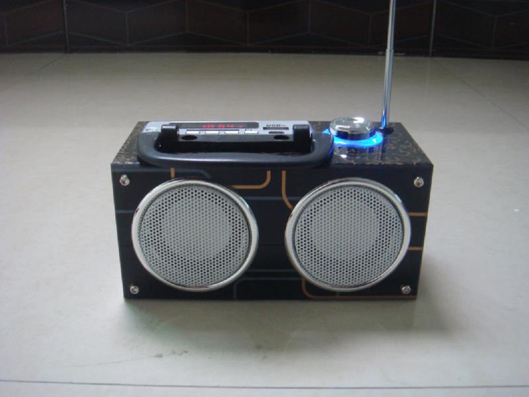 随身音响音箱户外K歌移动音箱小便携收音机功能