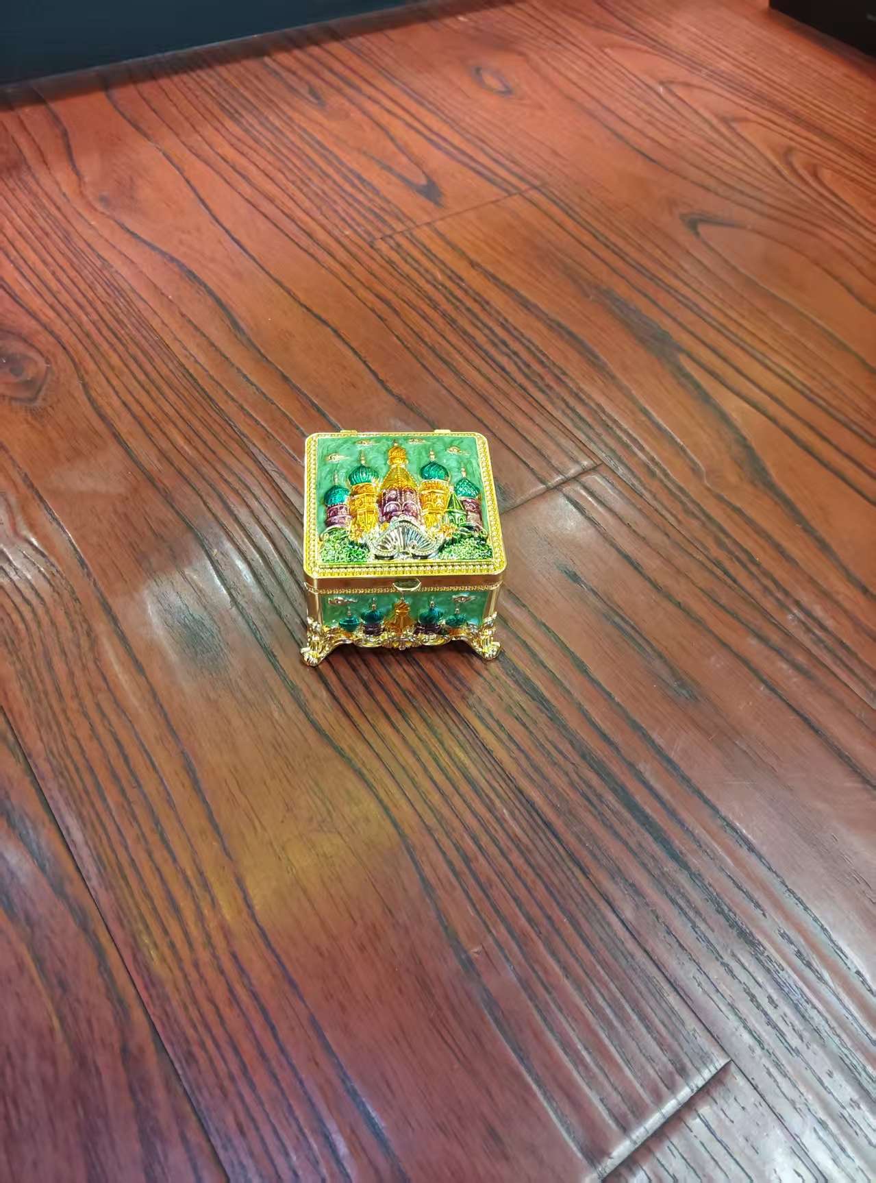欧式城堡珐琅彩首饰盒