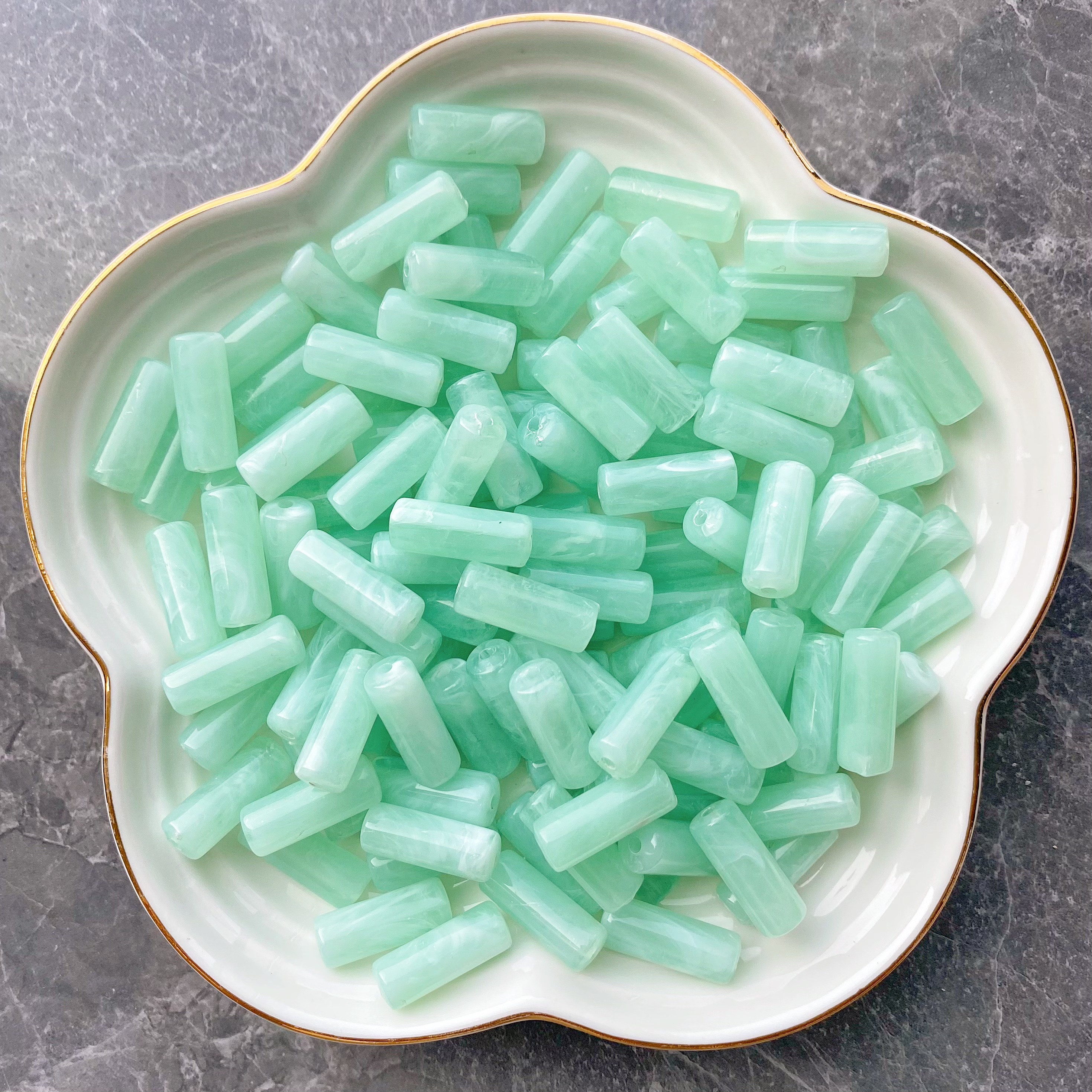 Wholesale of antique glass beads, agate loose beads, acrylic loose beads. Carefully selected materials, transparent luster, and multiple colors to choose from detail image 1