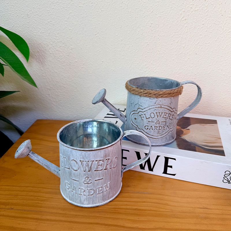 Ironwork watering can, decorative succulent artificial flowers, iron bucket, retro country garden planting, office decorative flower POTS, decorative items with printed creativity, in stock Specification image