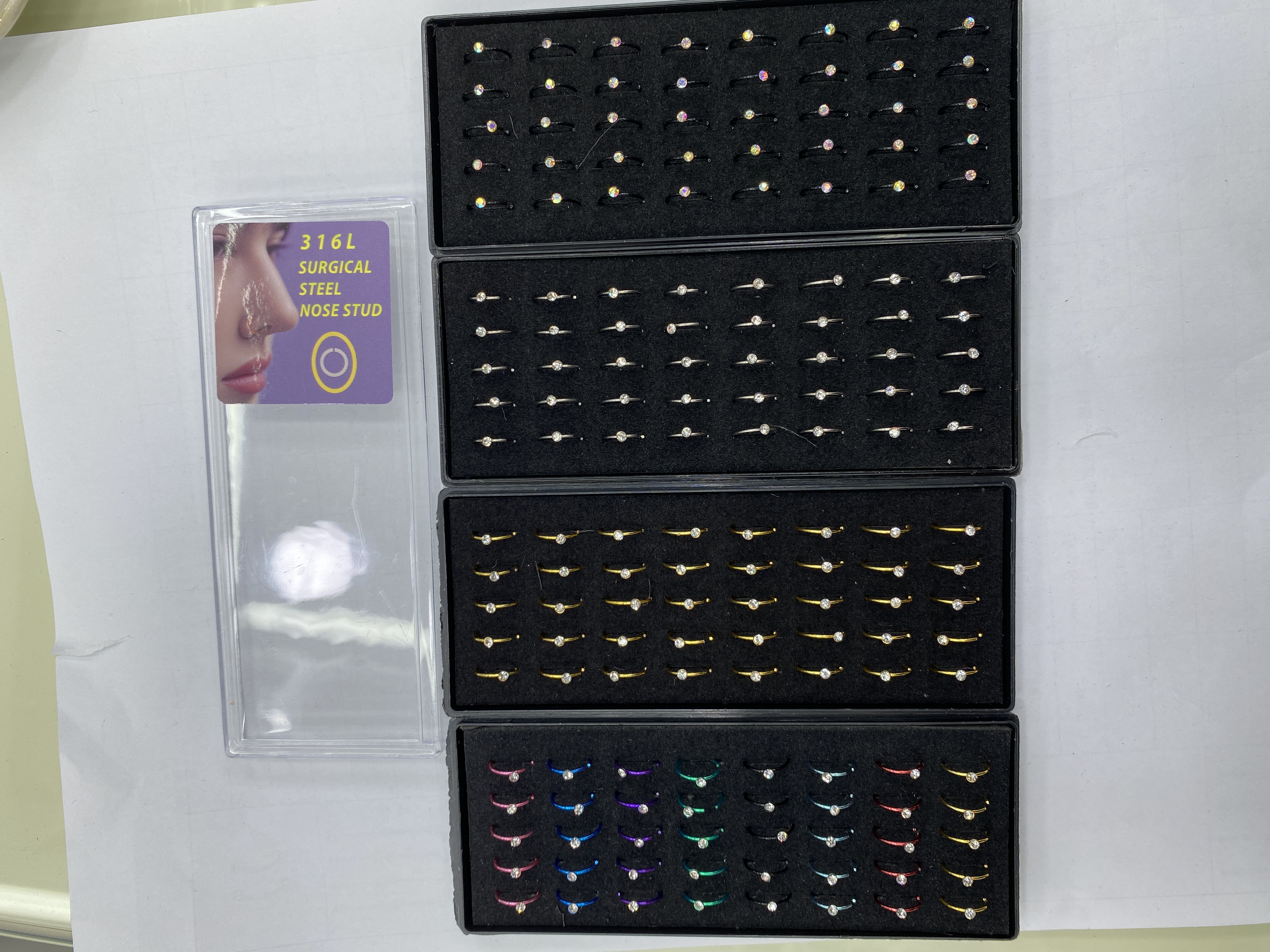 40 sets of European and American personalized nose rings in a box of stainless steel piercing accessories, mini and fashionable nose rings in a nose accessory set