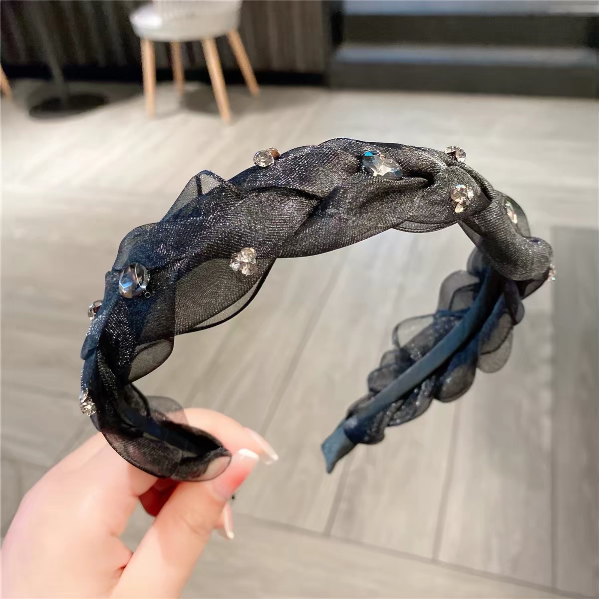 【 Original Version 】 New Korean-style hair accessory, mesh braided hairband, fairy-like wide edge rhinestone headband, high top hair accessory Item Picture