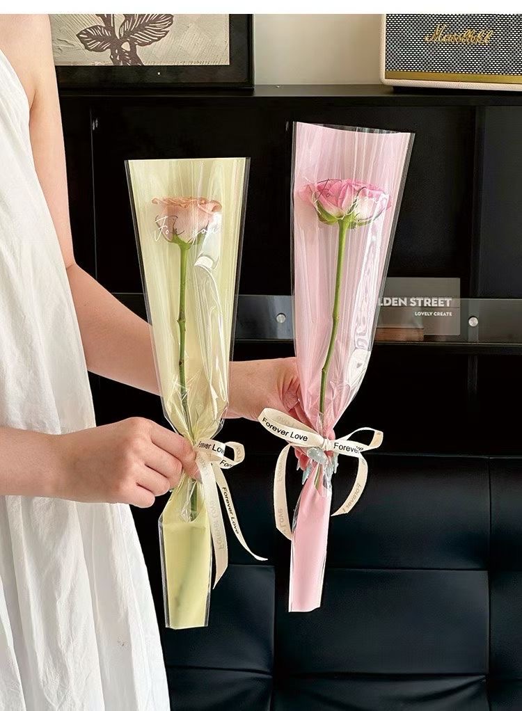 Pengfa Packaging Factory Store offers you single transparent flower arrangement bags for Teachers' Day, rose bouquets, flower bags, fresh flower packaging paper materials, floral art, single waterproof transparent triangular bags for fresh flowers, OP detail image 7