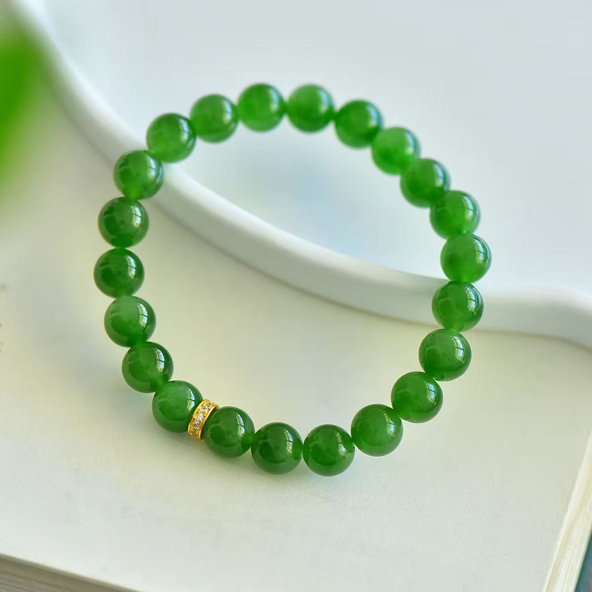 Natural Hetian jade single-ring bracelet for women, s925 silver jewelry design, crystal bracelet, cultural and artistic bracelet Application Scenario