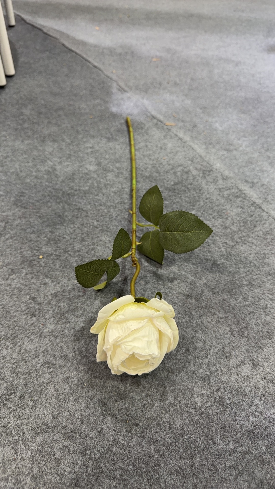 亚克力婚庆地排花花束针织商品批发，单支保加利亚新款玫瑰