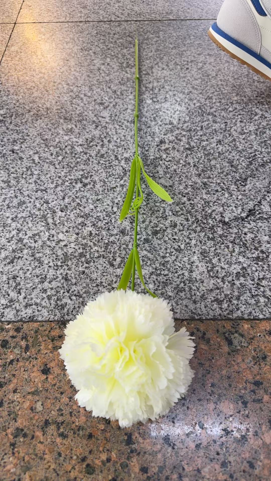 亚克力婚庆地排花花束针织商品批发亚克力婚庆地排花花束针织商品批发