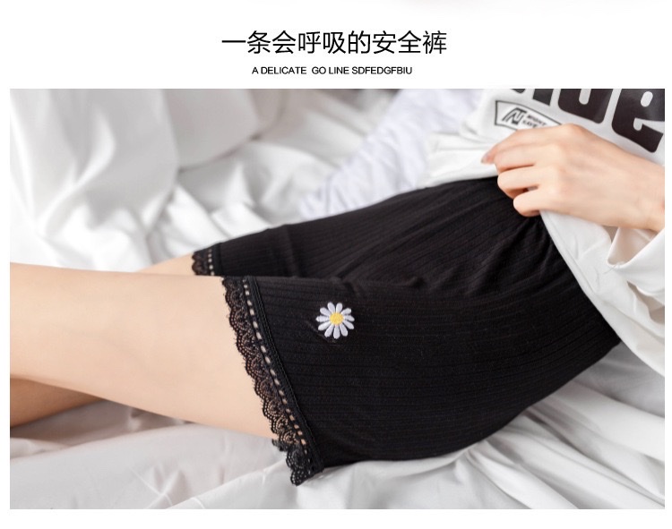 Women's embroidered lace lace leggings, three-inch pants, summer leggings, women's cotton safety pants, boxer pants, anti-glare detail image 3