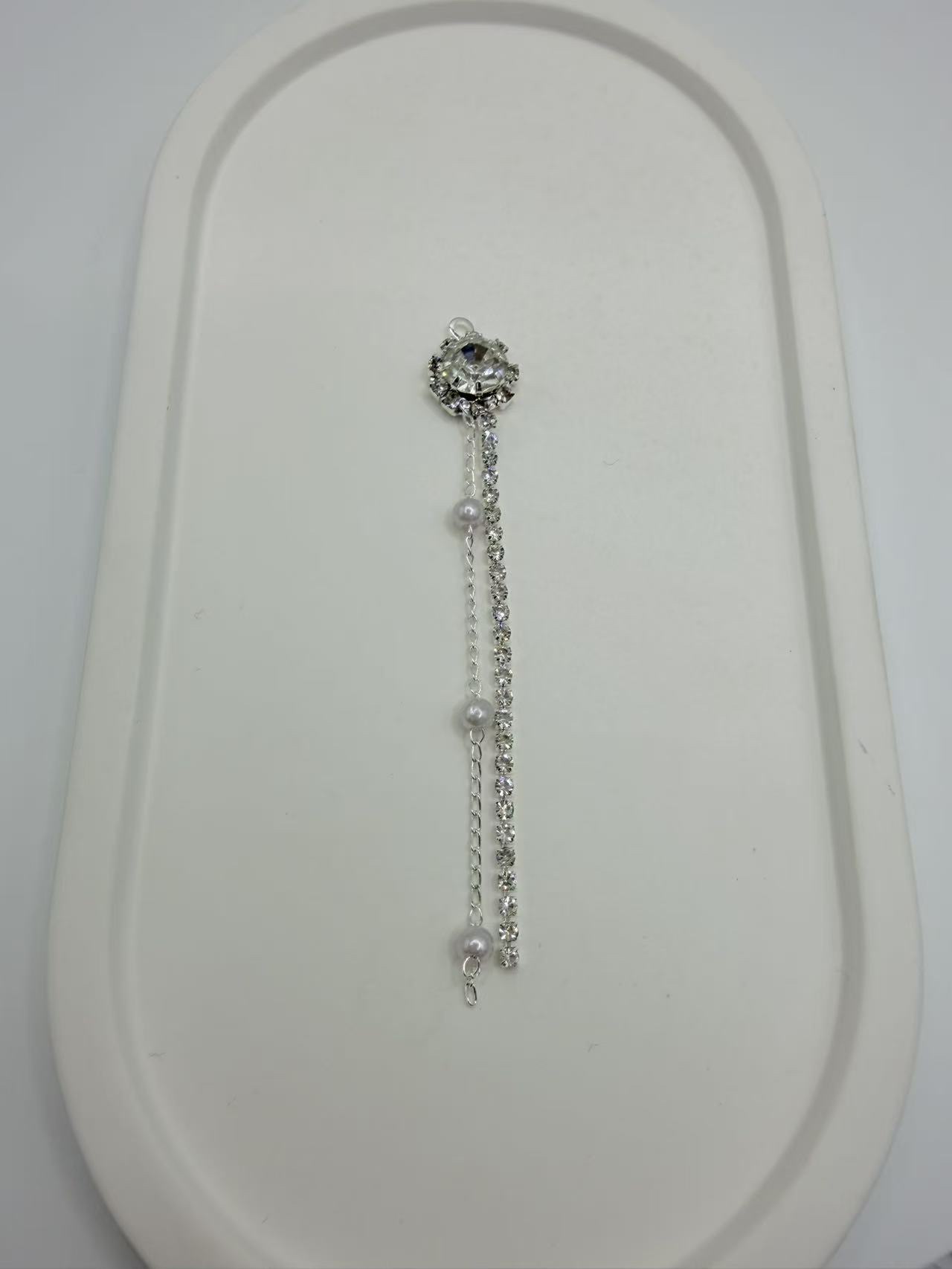 服装辅料，手机链DIY，头饰配件，婚纱礼服DIY