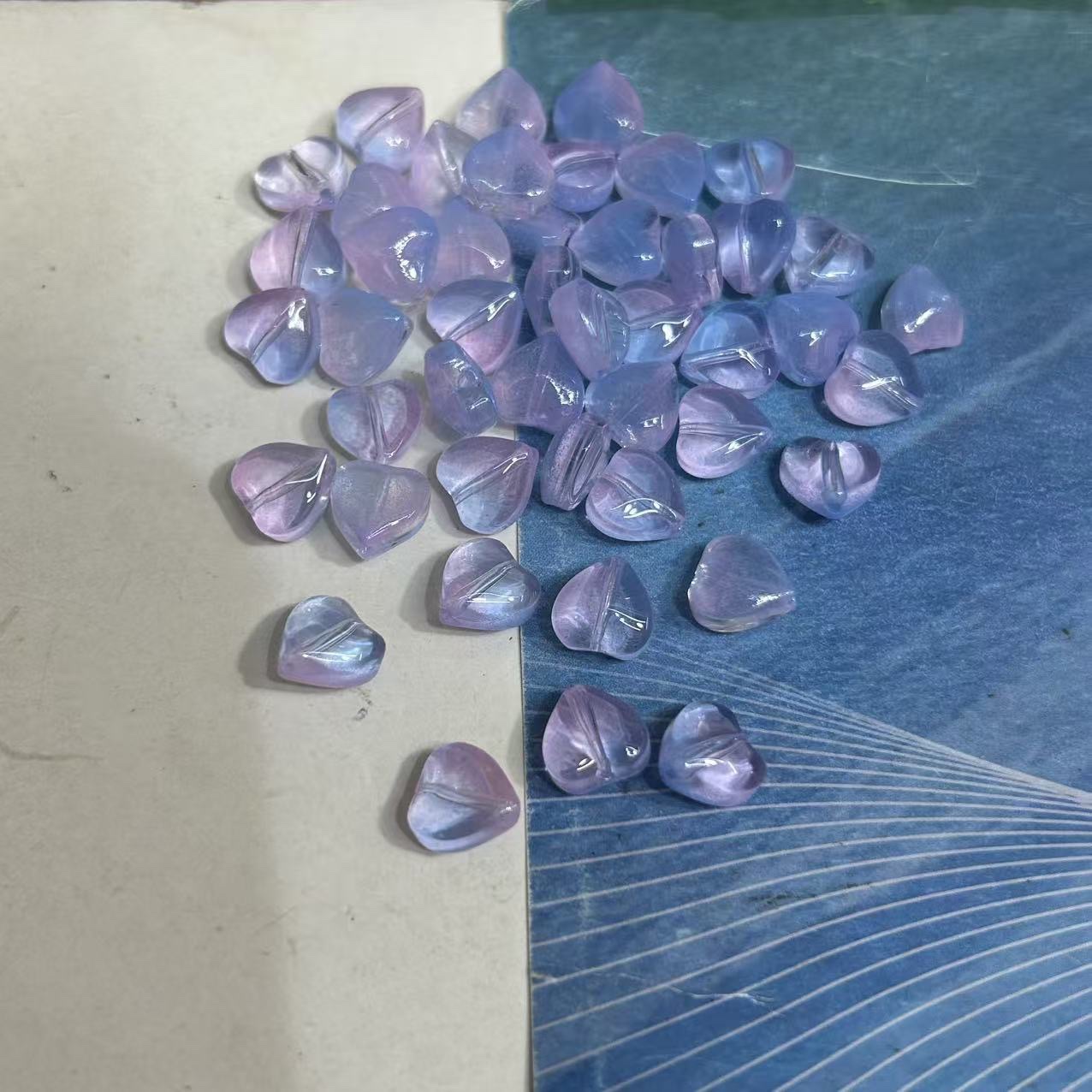 Glass bead petal hairpin flower heart peach heart nail sticker ancient-style retro hairpin material flower hairpin accessories Hanfu material details Picture