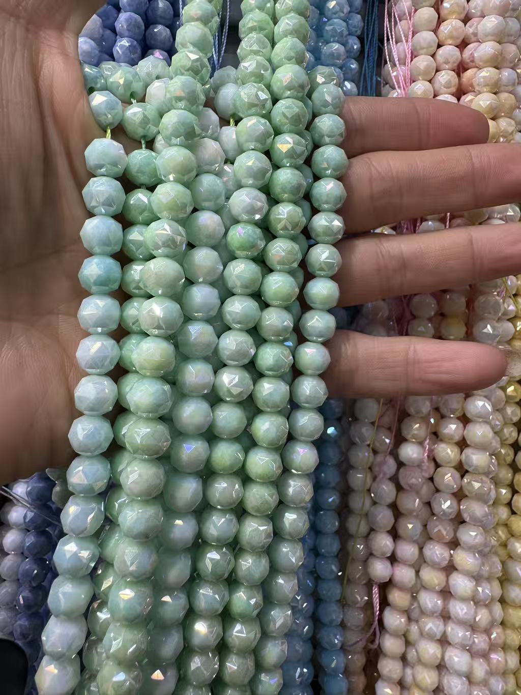 8mm花球晶晶玻璃水晶64切面串珠DIY手工饰品配件手链项链耳饰 白底实物图