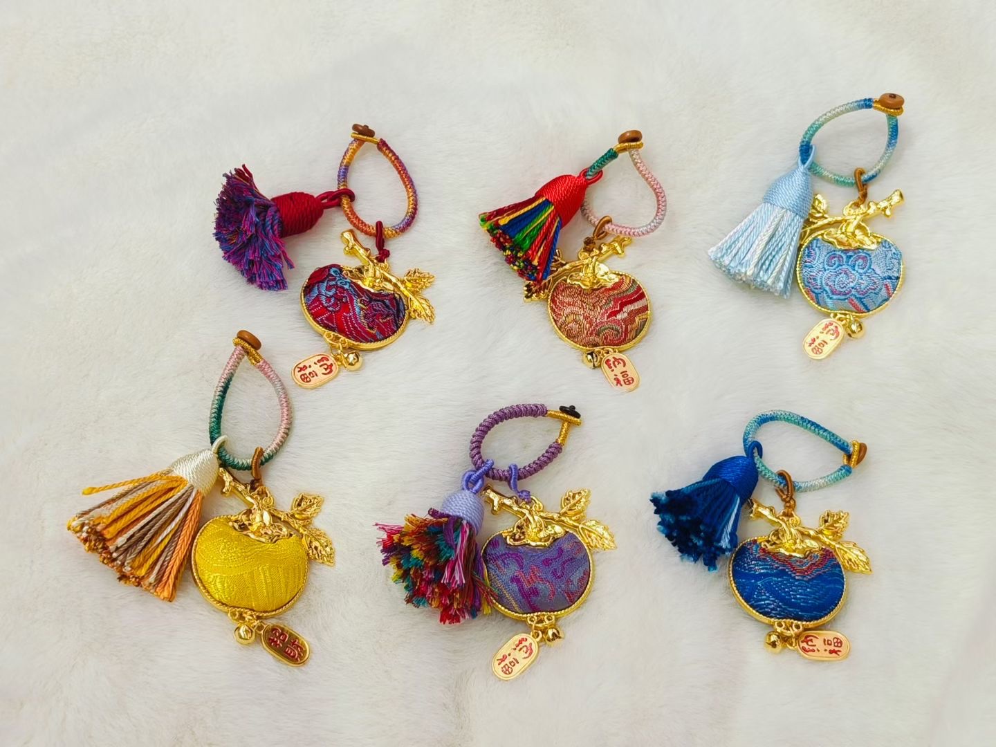 ليس من اليدوي المشهور detail image 3