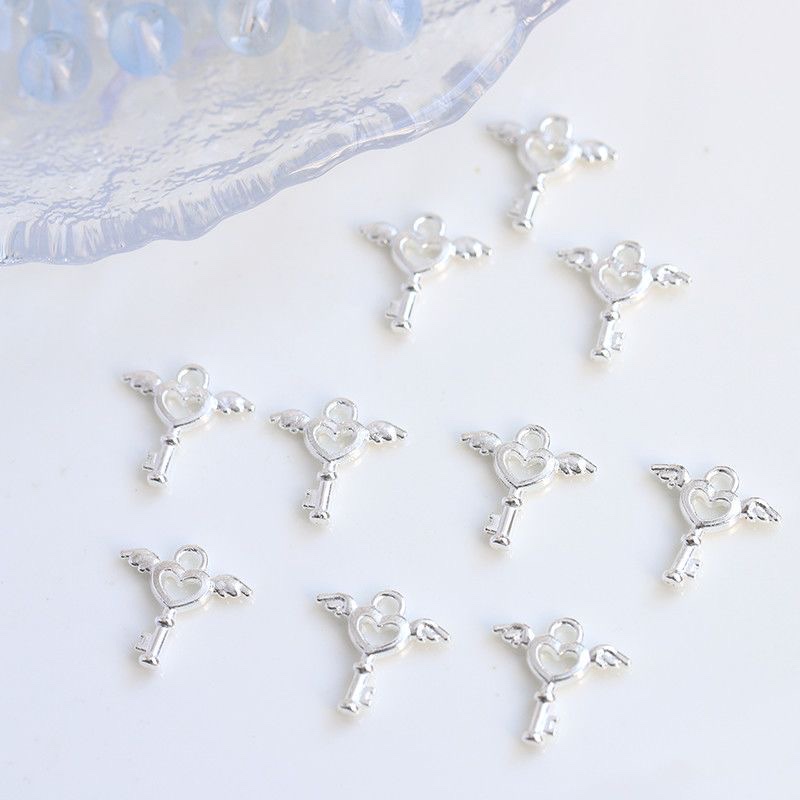 Alloy bright silver double-sided small heart key pendant necklace earrings diy jewelry accessories Application Scenario