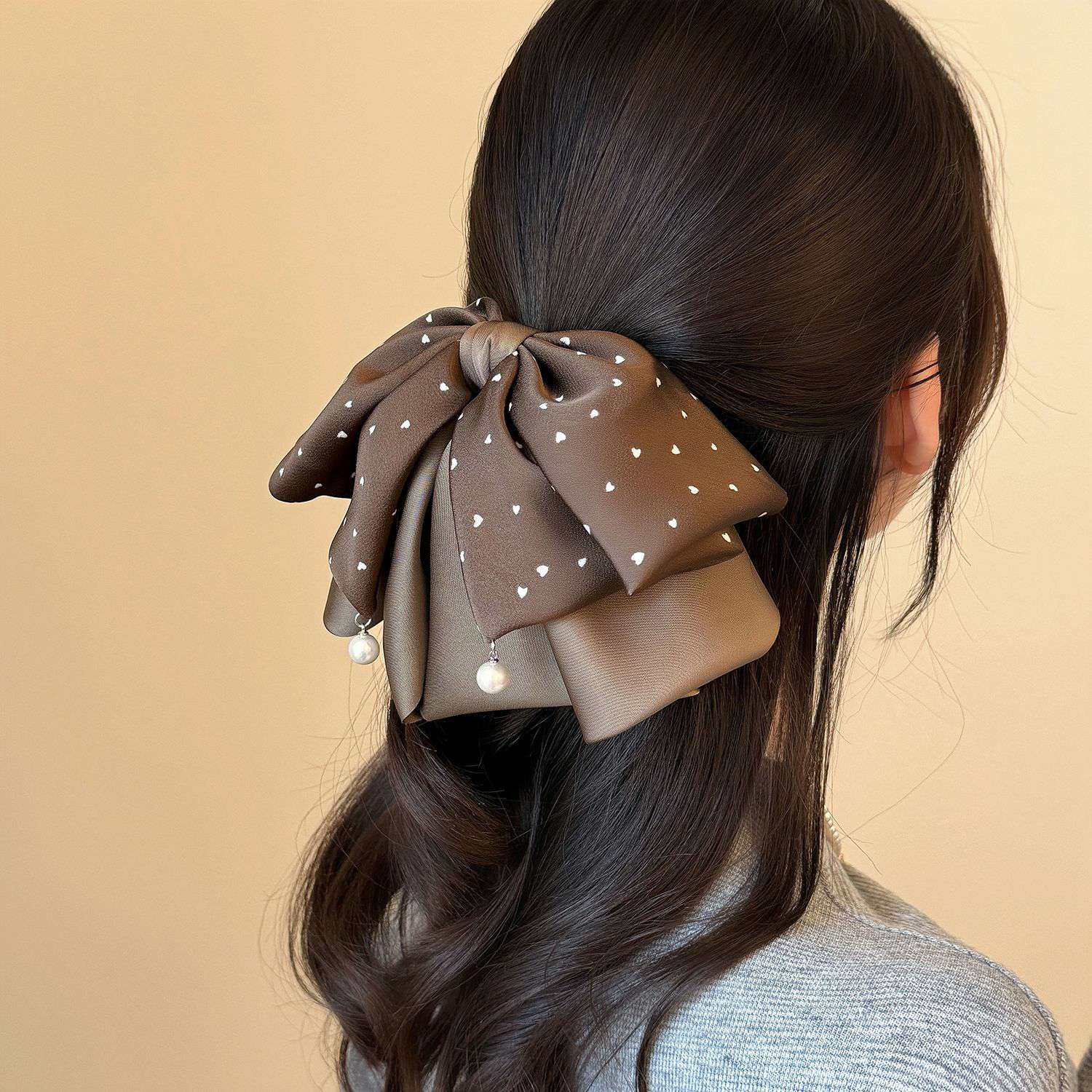 Small polka dot pearl pendant, high ponytail clip, hairpin, grappling clip, Korean hair accessory, hairpin, gentle and elegant hairpin detail image 6