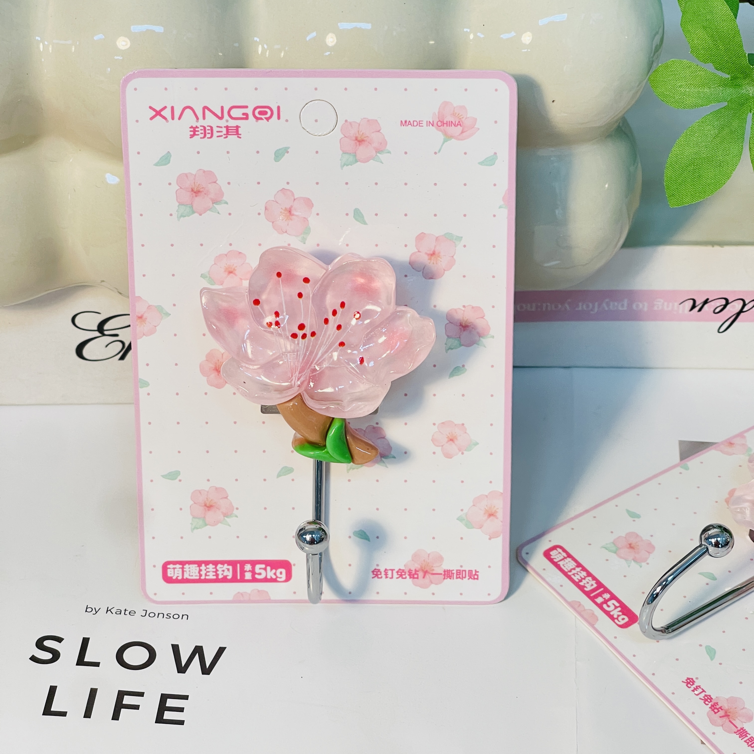 New traceless hooks for home use, stainless steel hooks without drilling, flower style, fresh and clean, wholesale from the manufacturer detail image 4