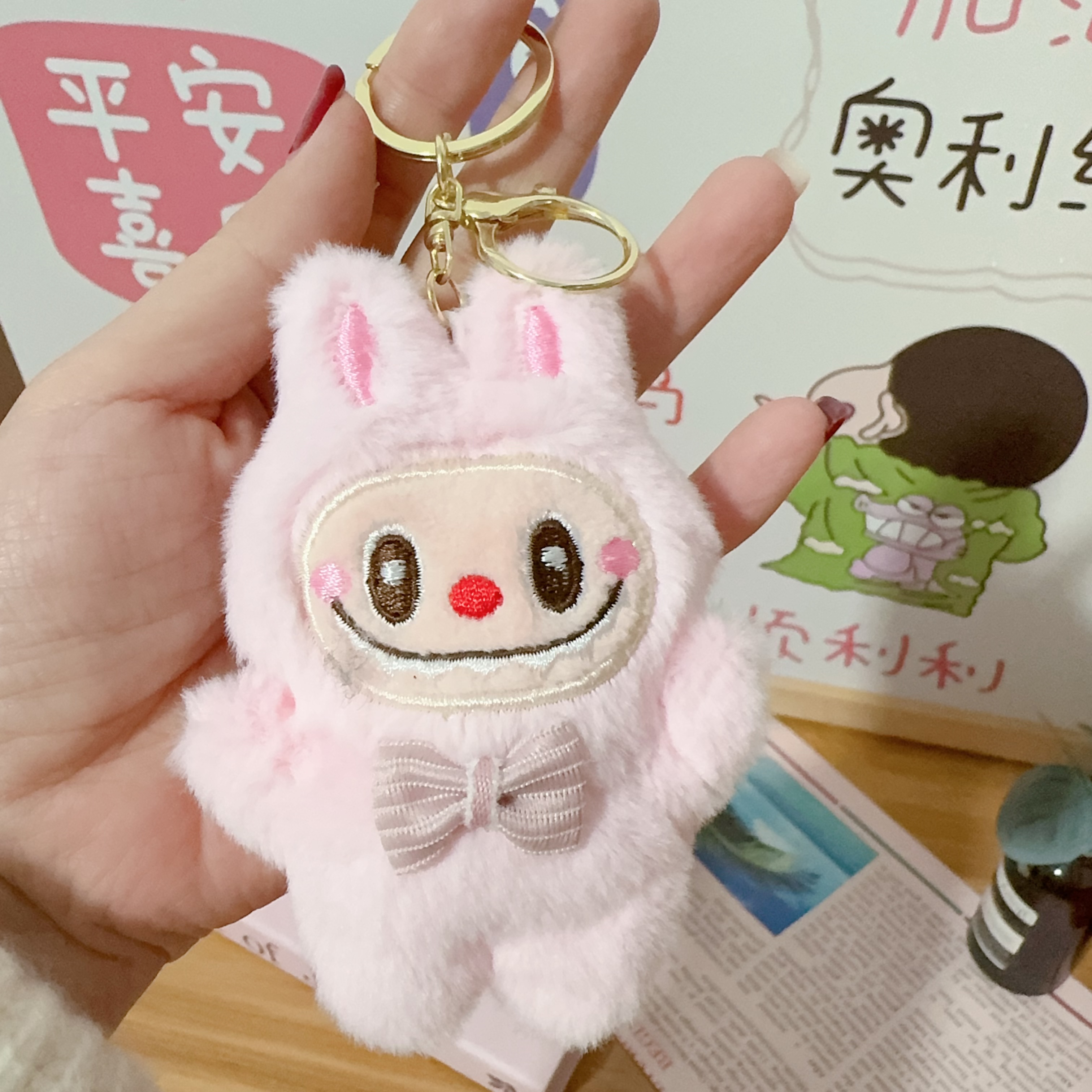 卡通发光钥匙扣挂件公仔挂饰夜光创意小物细节图