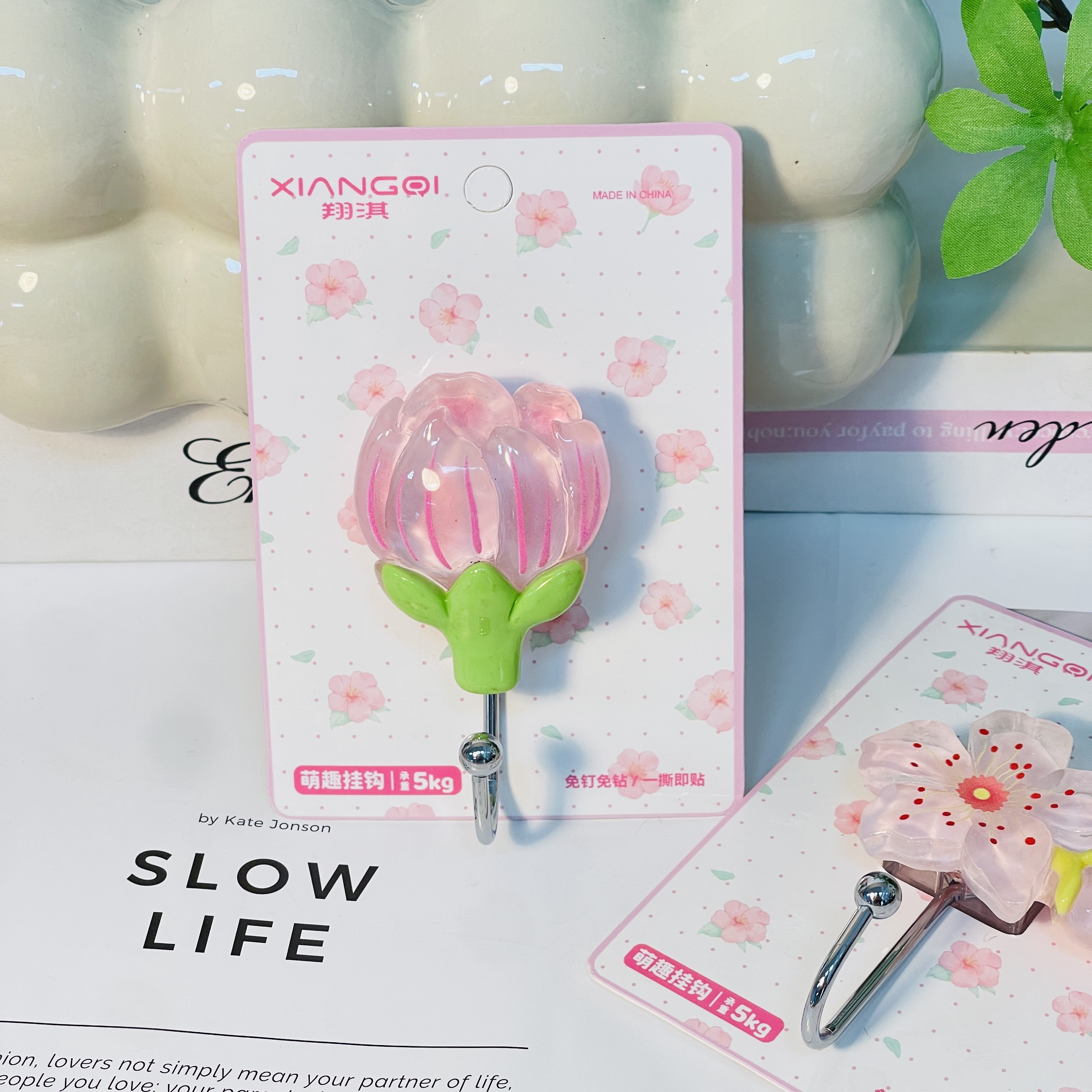 New traceless hooks for home use, stainless steel hooks without drilling, flower style, fresh and clean, wholesale from the manufacturer detail image 2