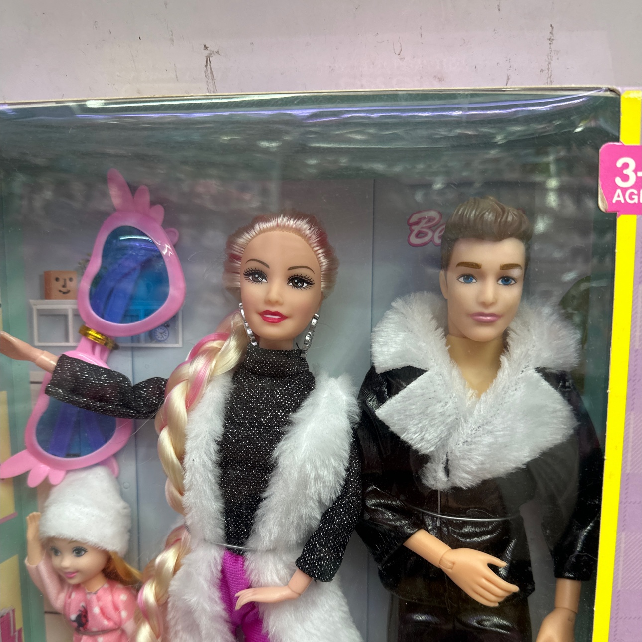 亲子系列娃娃。加一副眼镜。2个大娃娃手脚关节可活动详情图3