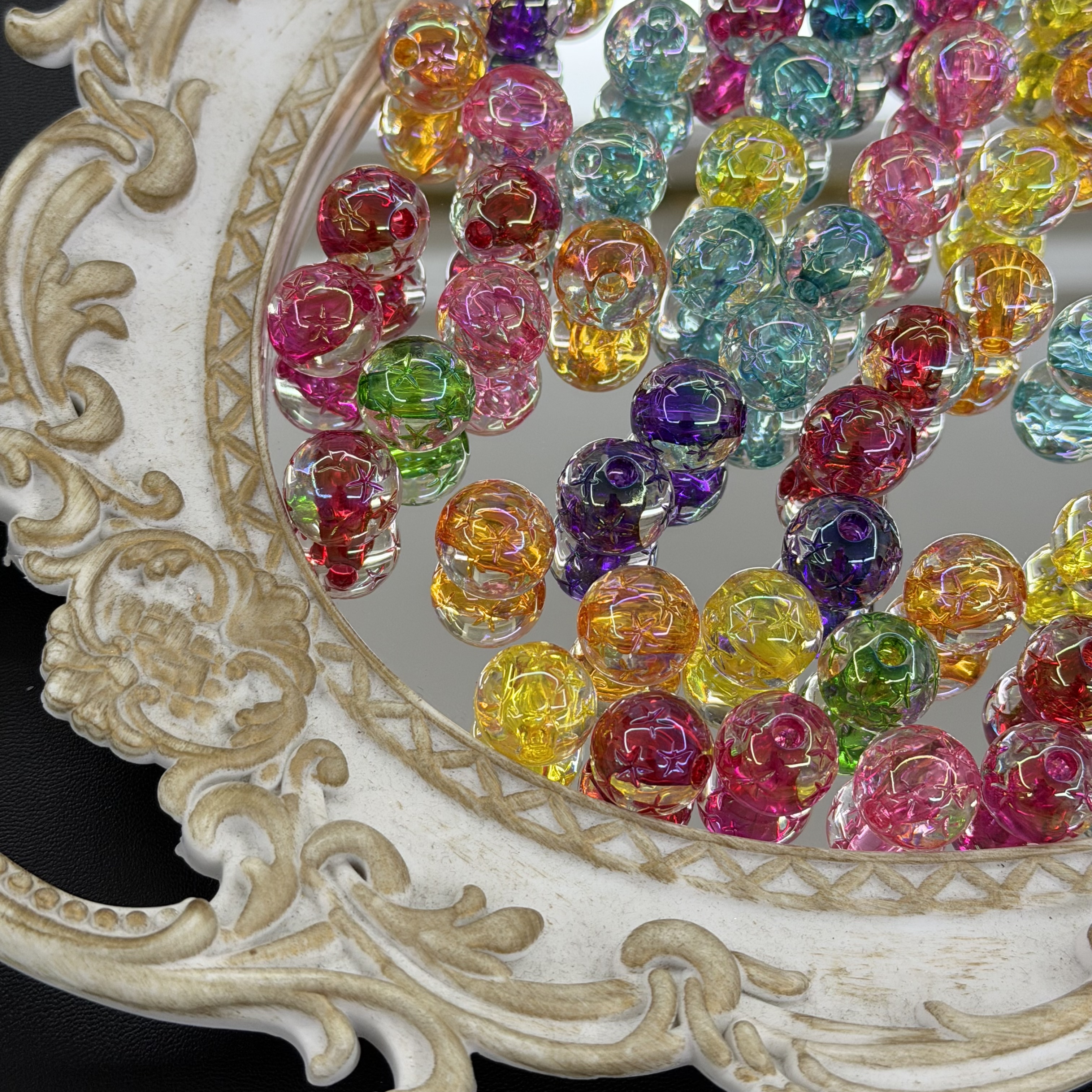 Wholesale of antique glass beads, agate loose beads and crystal loose beads. Selected natural materials. Bulk purchase discounts