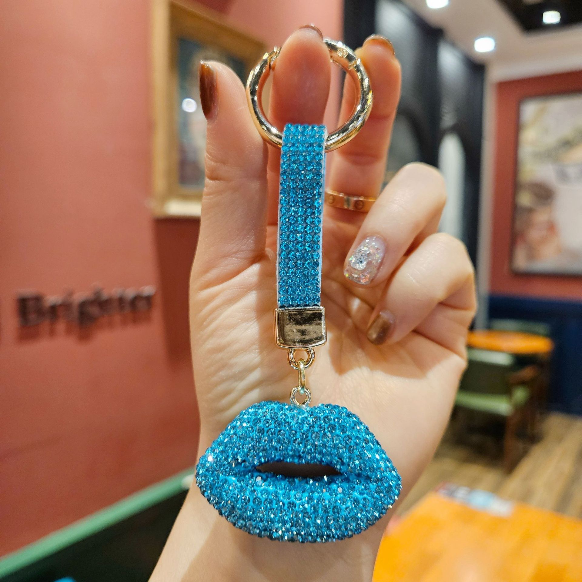 Lip water diamond keychain pendant, doll pendant, cute little gift, keychain, bag pendant, pendant detail image 6