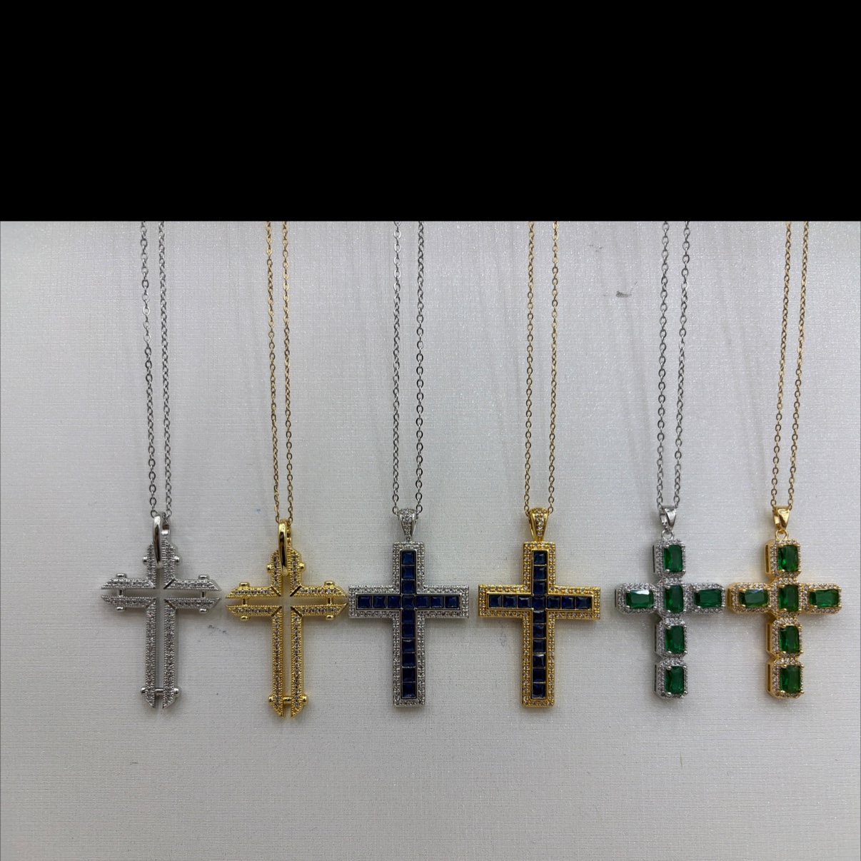 女士时尚潮流项链女欧美钛钢简约十字架项链镶嵌彩色锆石