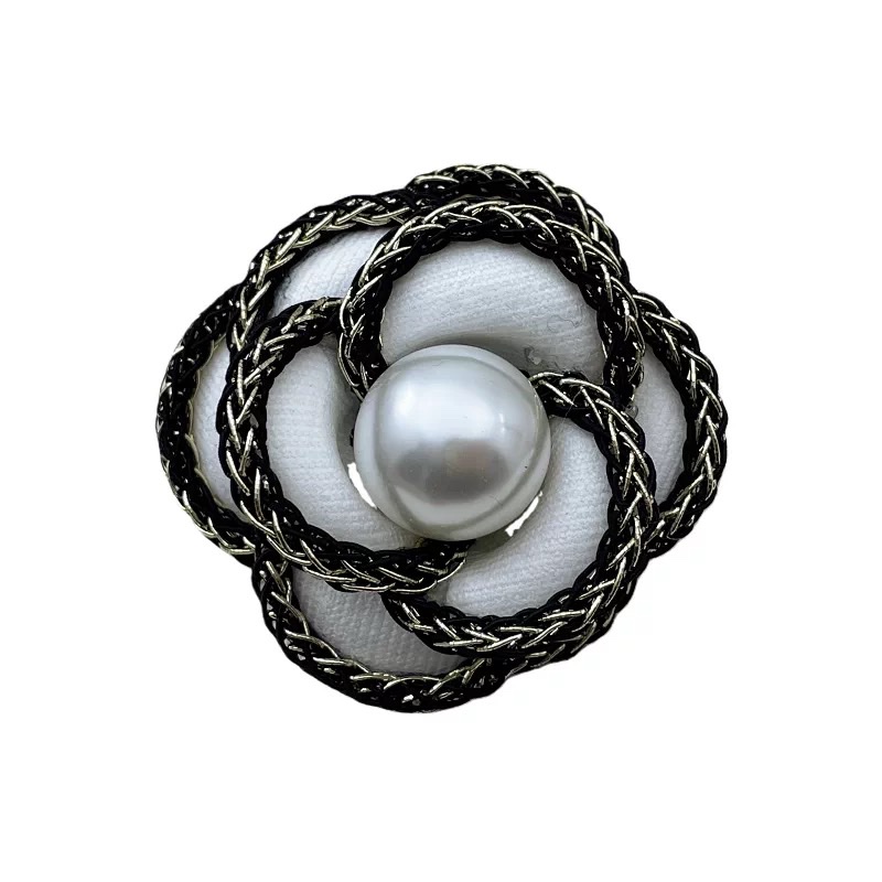 小香风珍珠山茶花胸针女小众高级感胸花轻奢复古别针西装外套配饰细节图