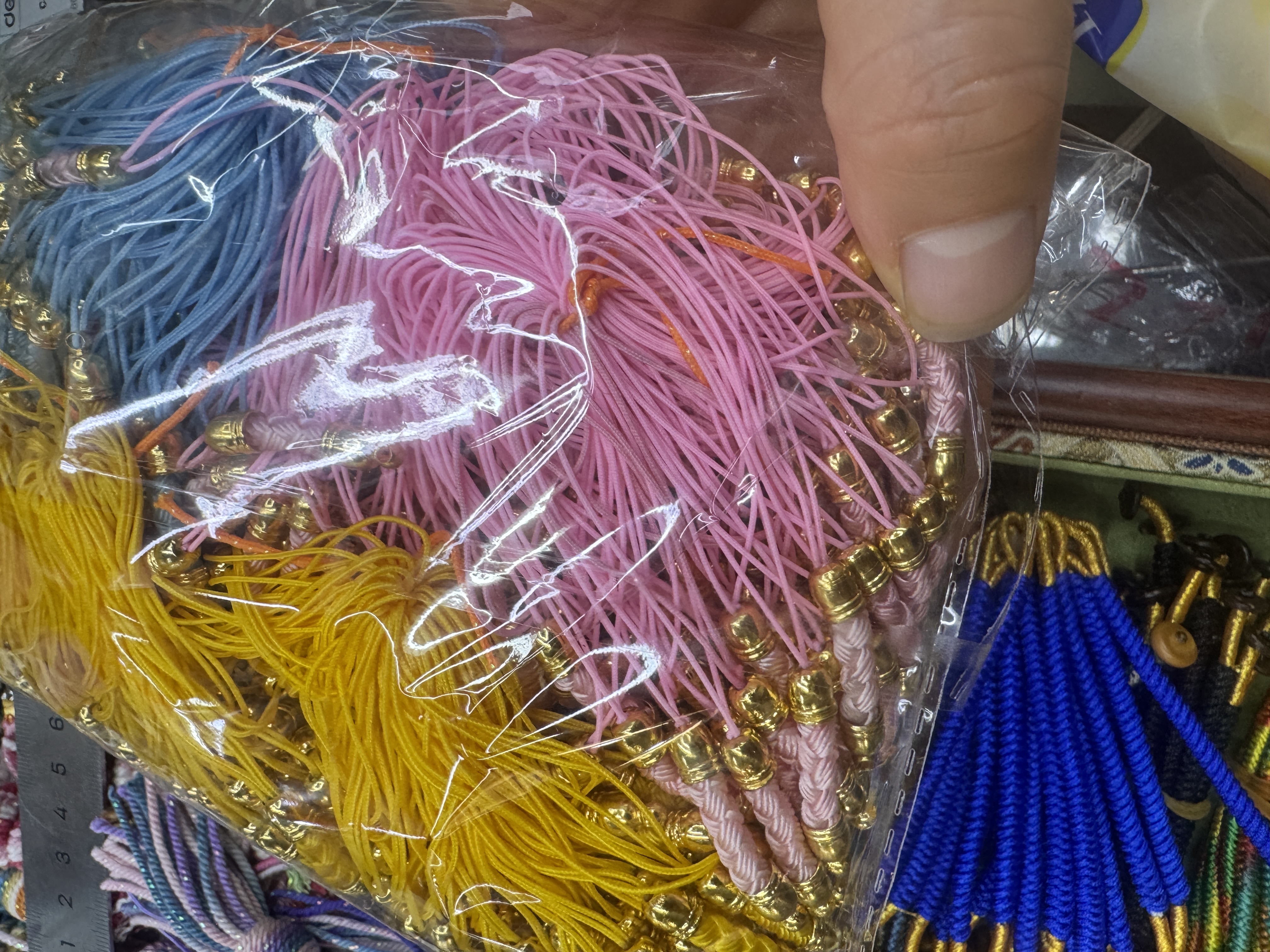 Pendant rope, mobile phone rope, bag hanging rope, various ropes, ropes, ropes, ropes, ropes. Contact number: 15088283653, ropes details Picture