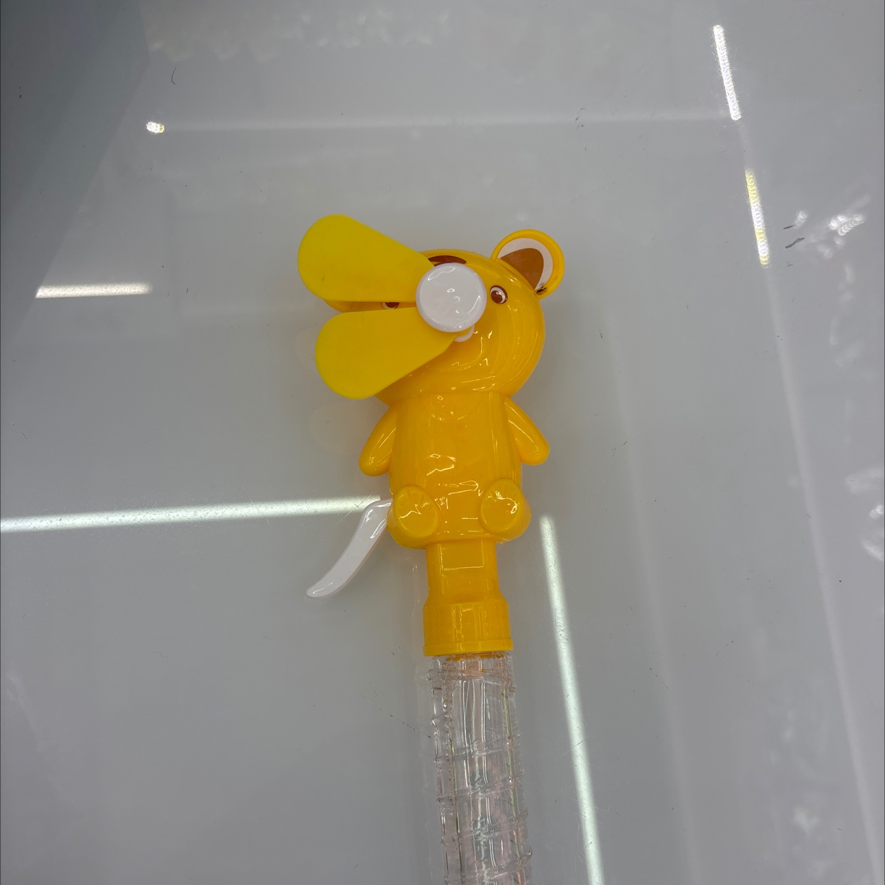 时尚流行熊造型设计儿童泡泡水手动风扇玩具产品图