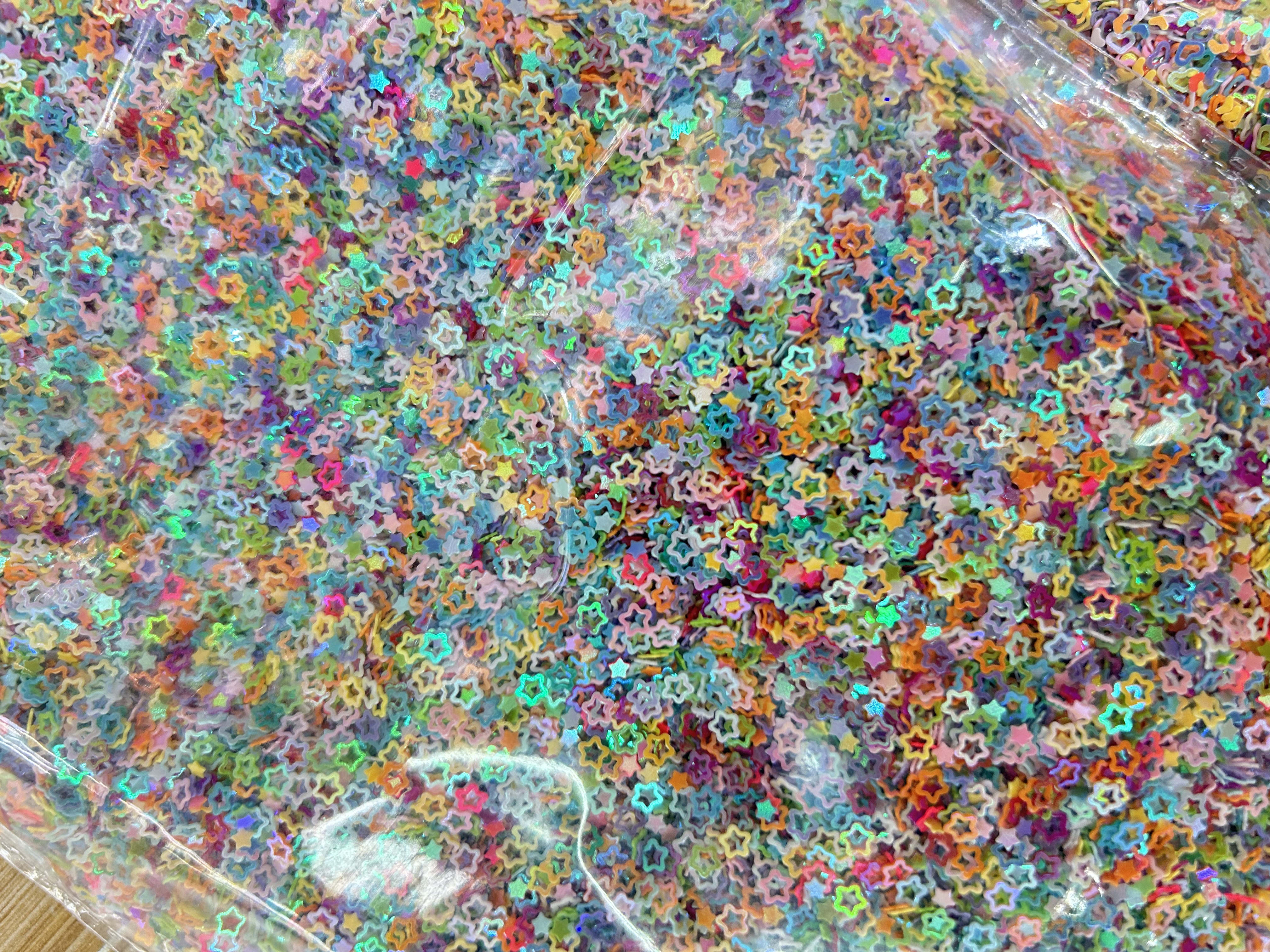 13mm贝壳亮片，饰品装饰配件，幼儿手工DIY配件，工艺装饰配件，各种diy配件白底实物图