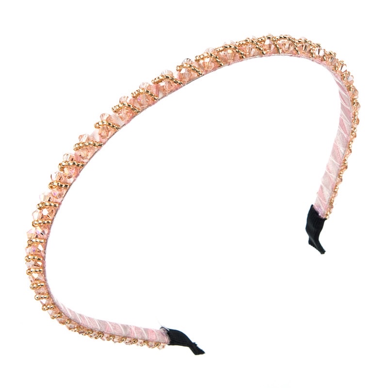 The girl student's spring outing features a funny headband, a solid-color framed headband and a Disney-style one Item Picture