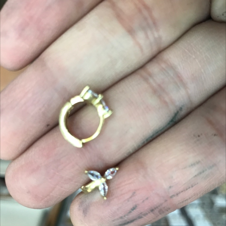 流行三颗马眼耳扣