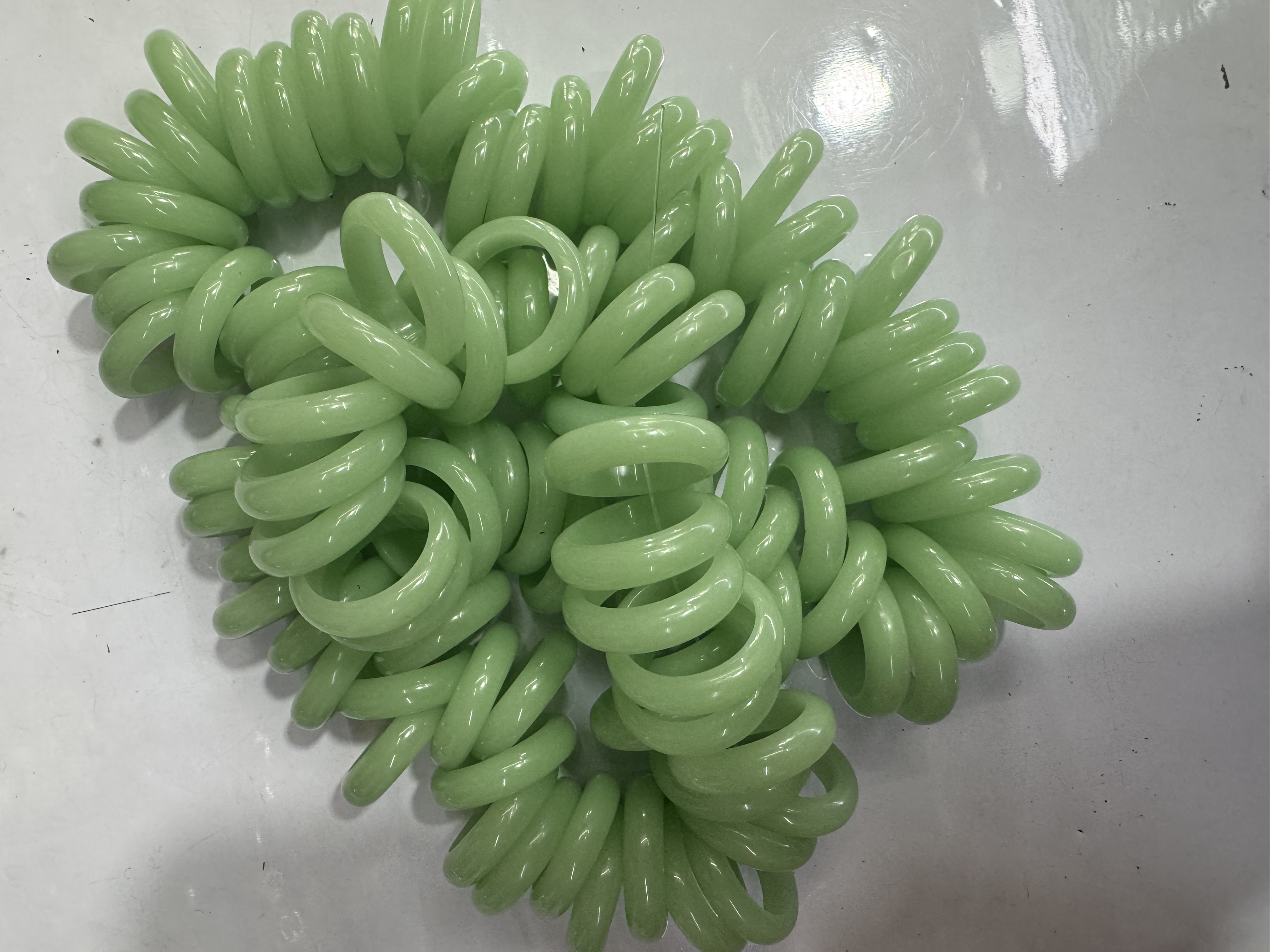 越南天然沉香馆水晶球音乐盒冰箱贴小摆件香薰装饰品夜光戒指风水冰箱贴小摆件越南天然沉香馆水晶球音乐盒详情图4