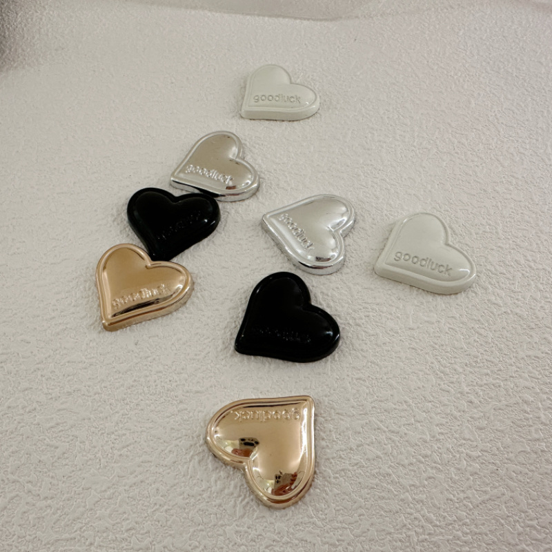 Jewelry accessories, hearts, patches, shoe buckle accessories Item Picture