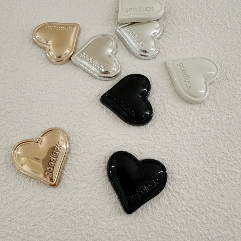 Jewelry accessories, hearts, patches, shoe buckle accessories Application Scenario